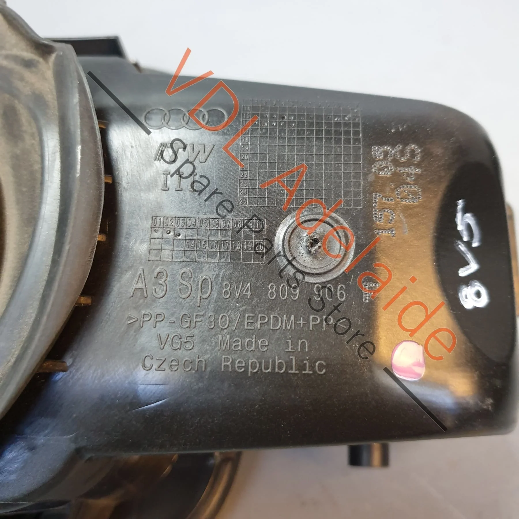 Audi RS3 8V Fuel Filler Cover Cap Flap & Insert Sportback Daytona Grey Pearl 8V4809907C - Image 3