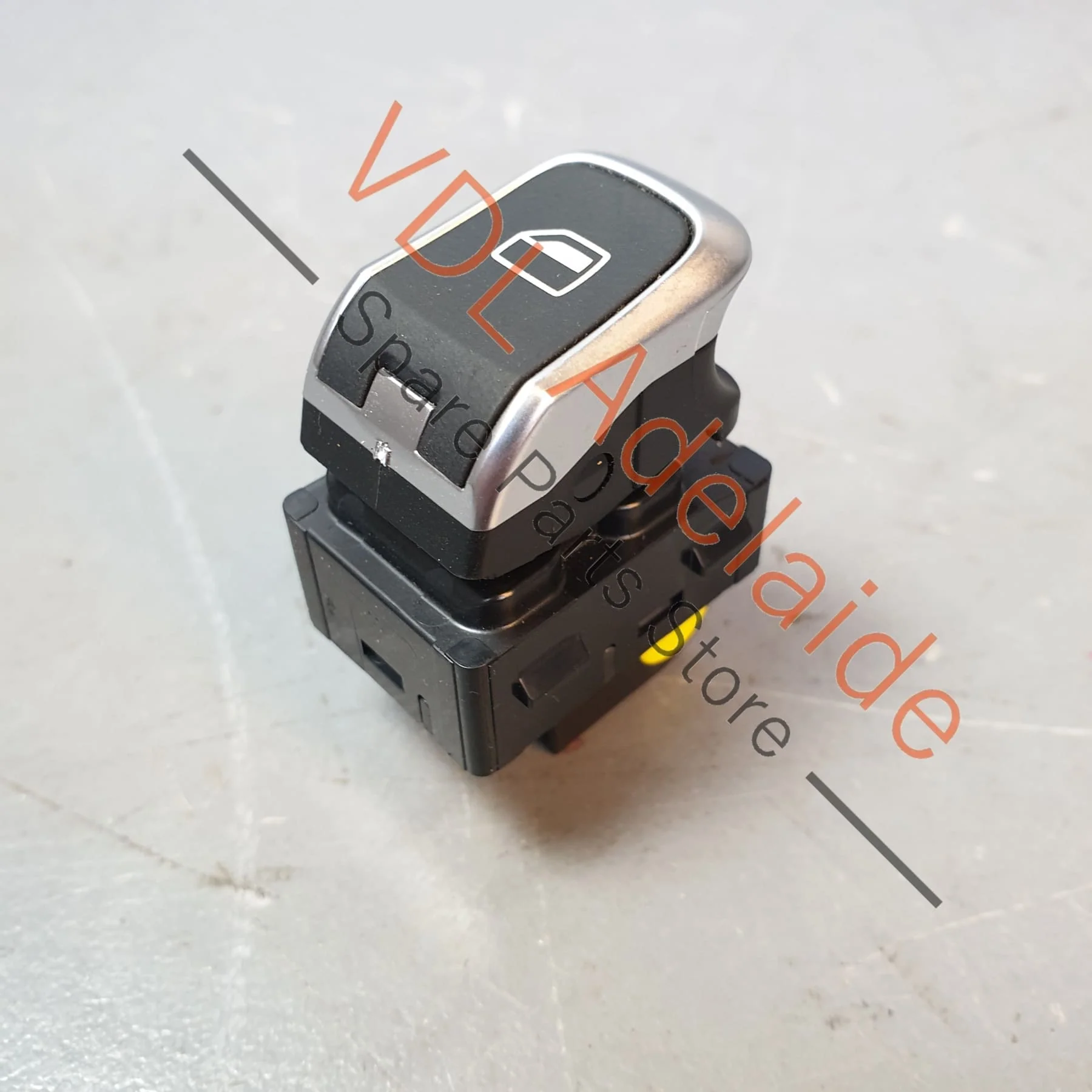 Audi RS3 8V Passenger Single Window Switch 8V0959855A - Image 2