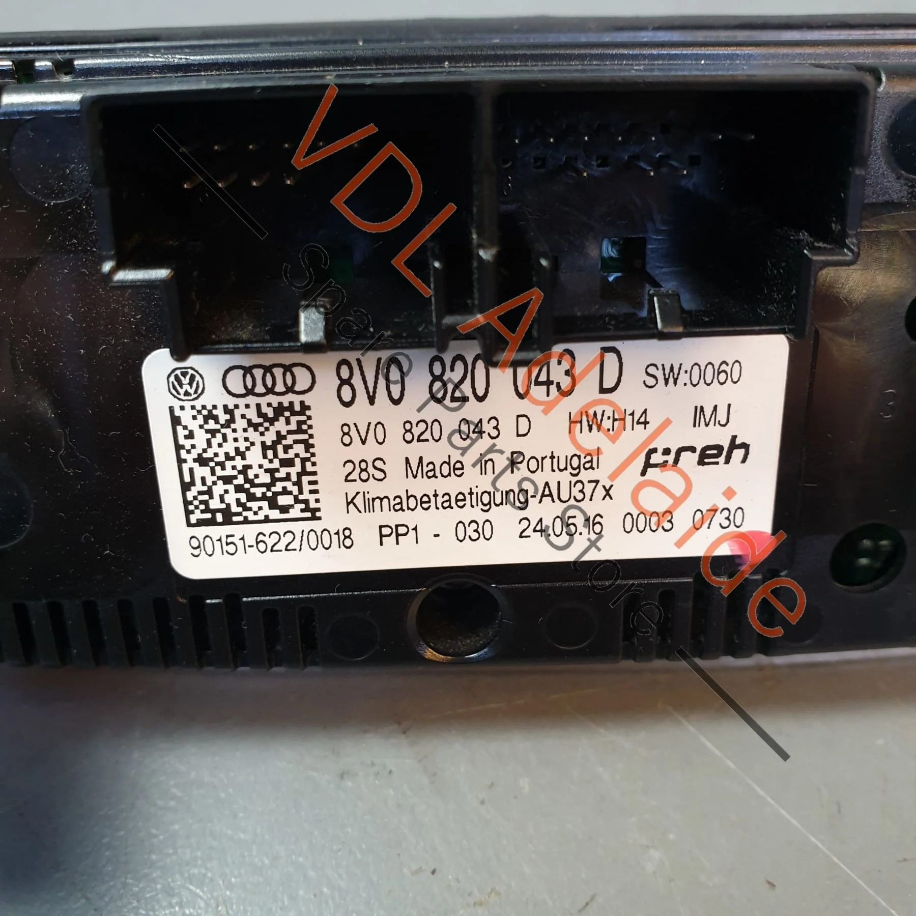 Audi RS3 8V Control Display Panel Switch
for Air Conditioning AC 8V0820043D - Image 8