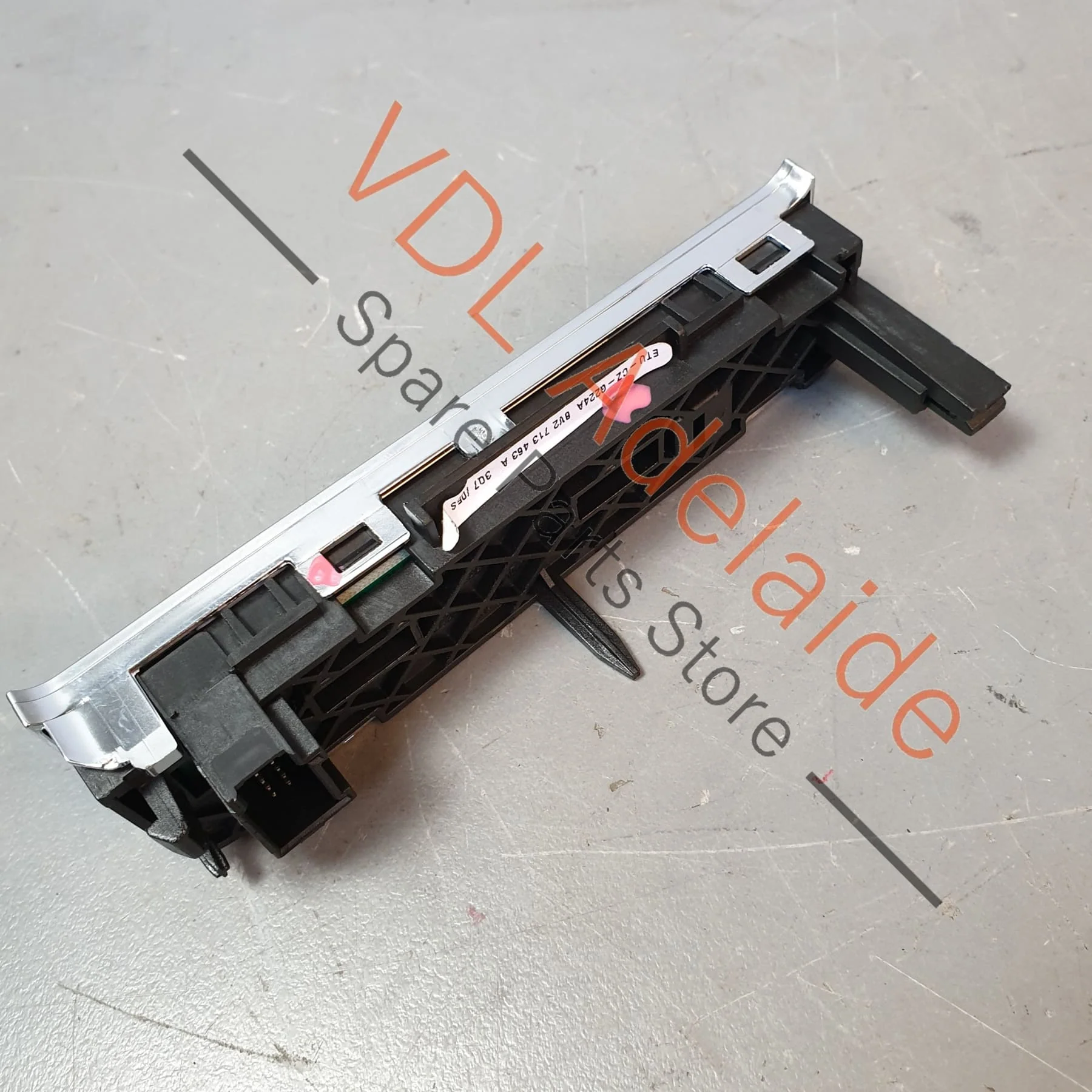 Audi RS3 S3 A3 8V Auto Gear Shift Selector Display Unit RHD 8V2713463A - Image 5