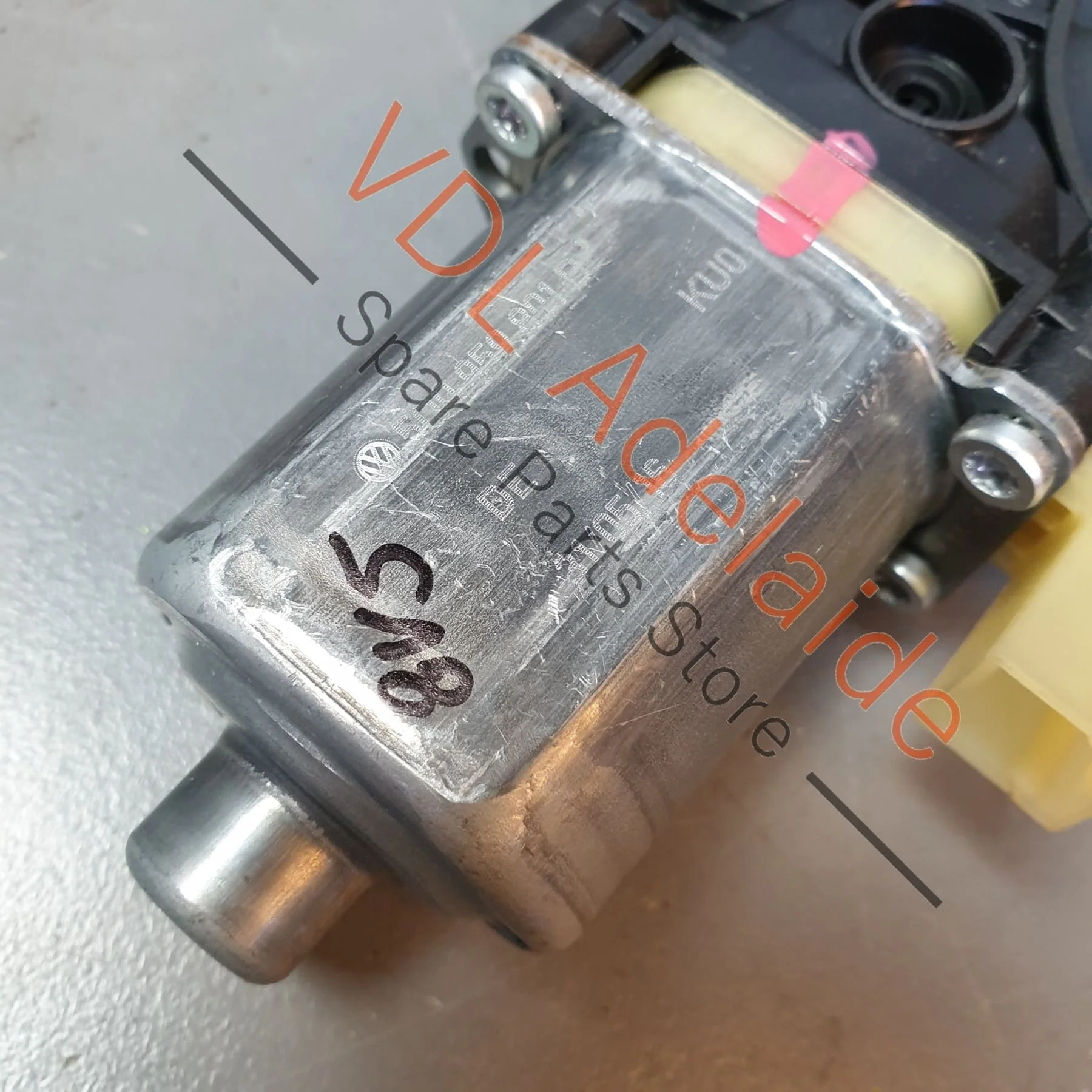 Audi RS3 S3 A3 8V Front Right Window Regulator Motor 5Q0959801B - Image 4