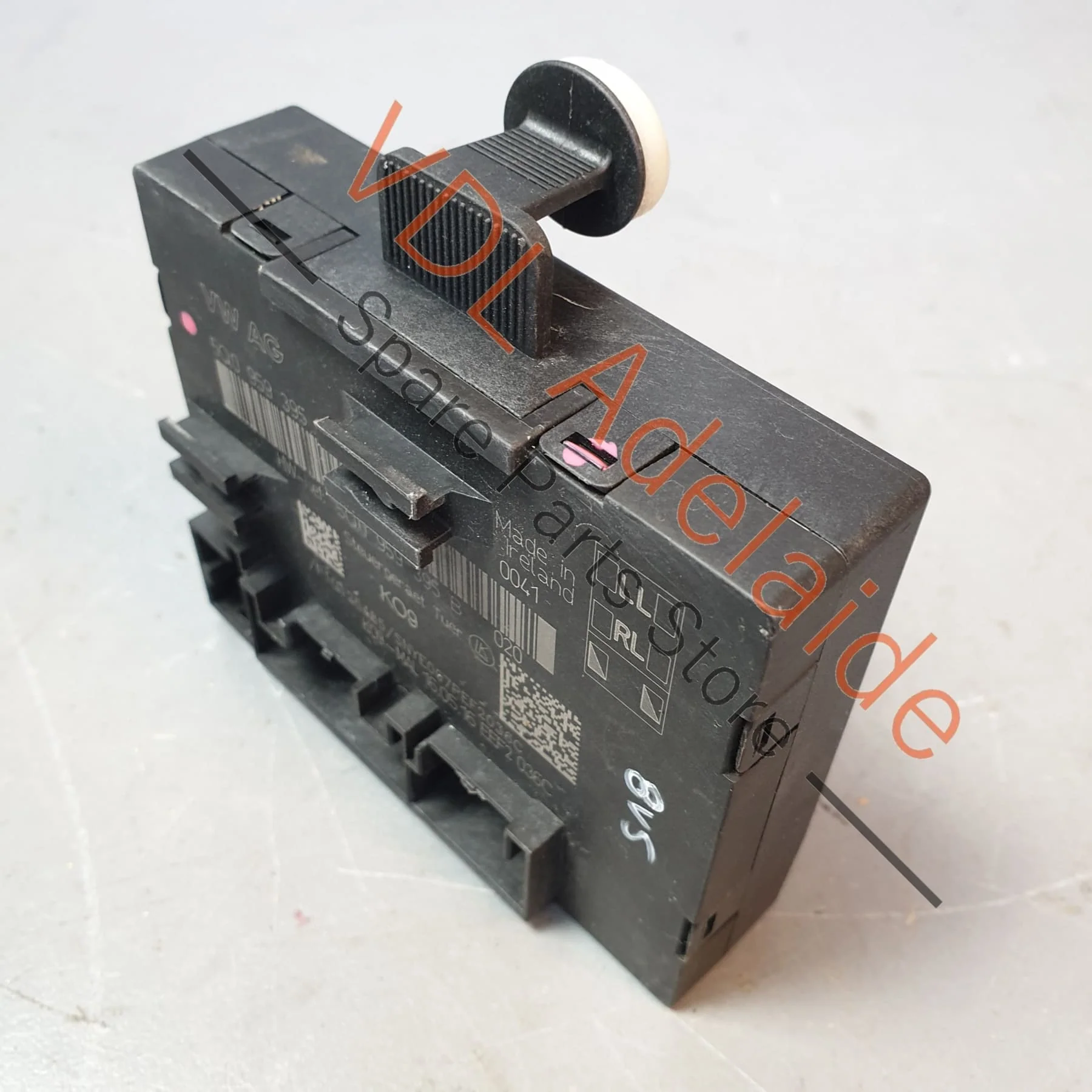 Audi RS3 8V Rear Door Control Unit Module 5Q0959395E - Image 3