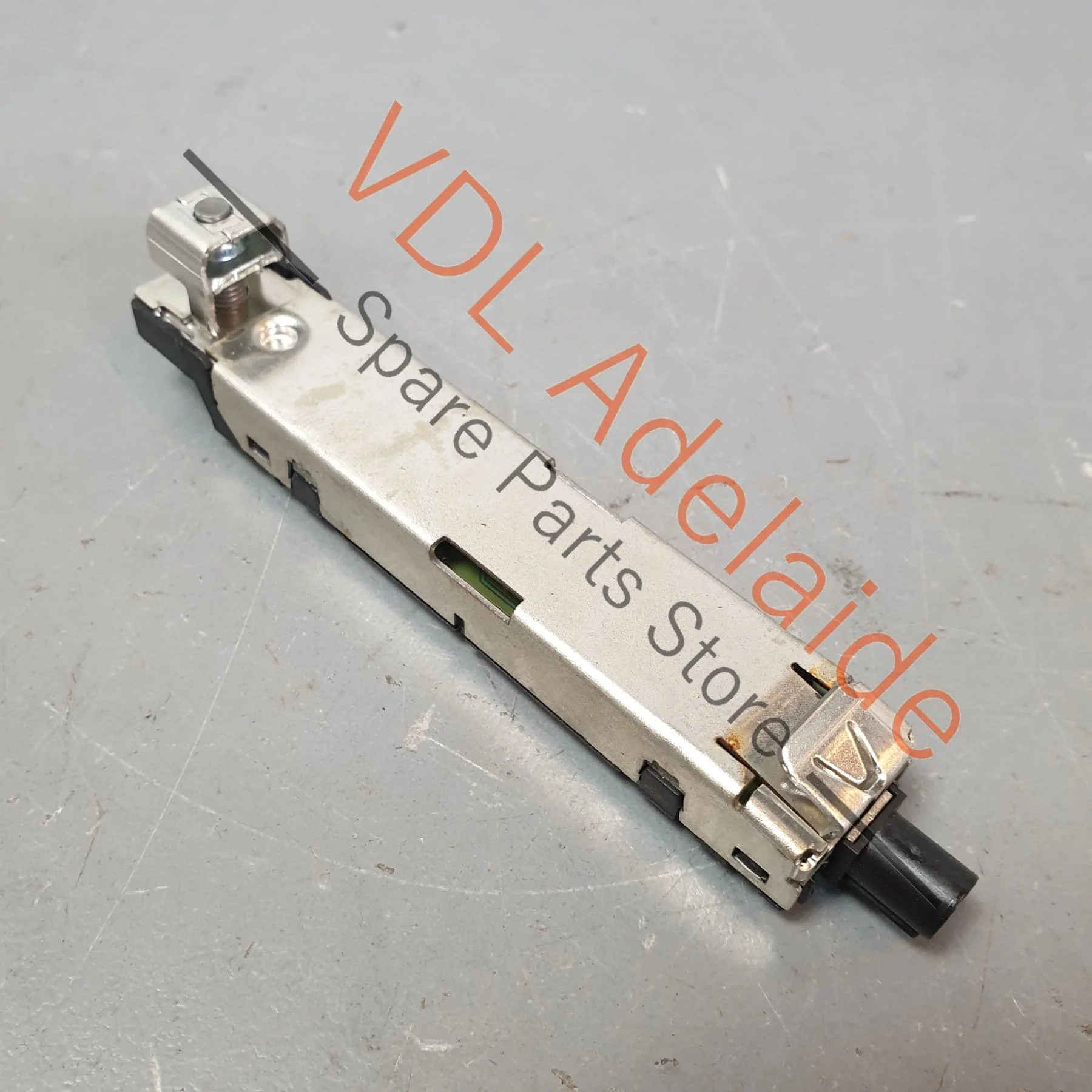 Audi RS3 S3 A3 8V Rear Right Upper Aerial Amplifier 8V4035225D - Image 4