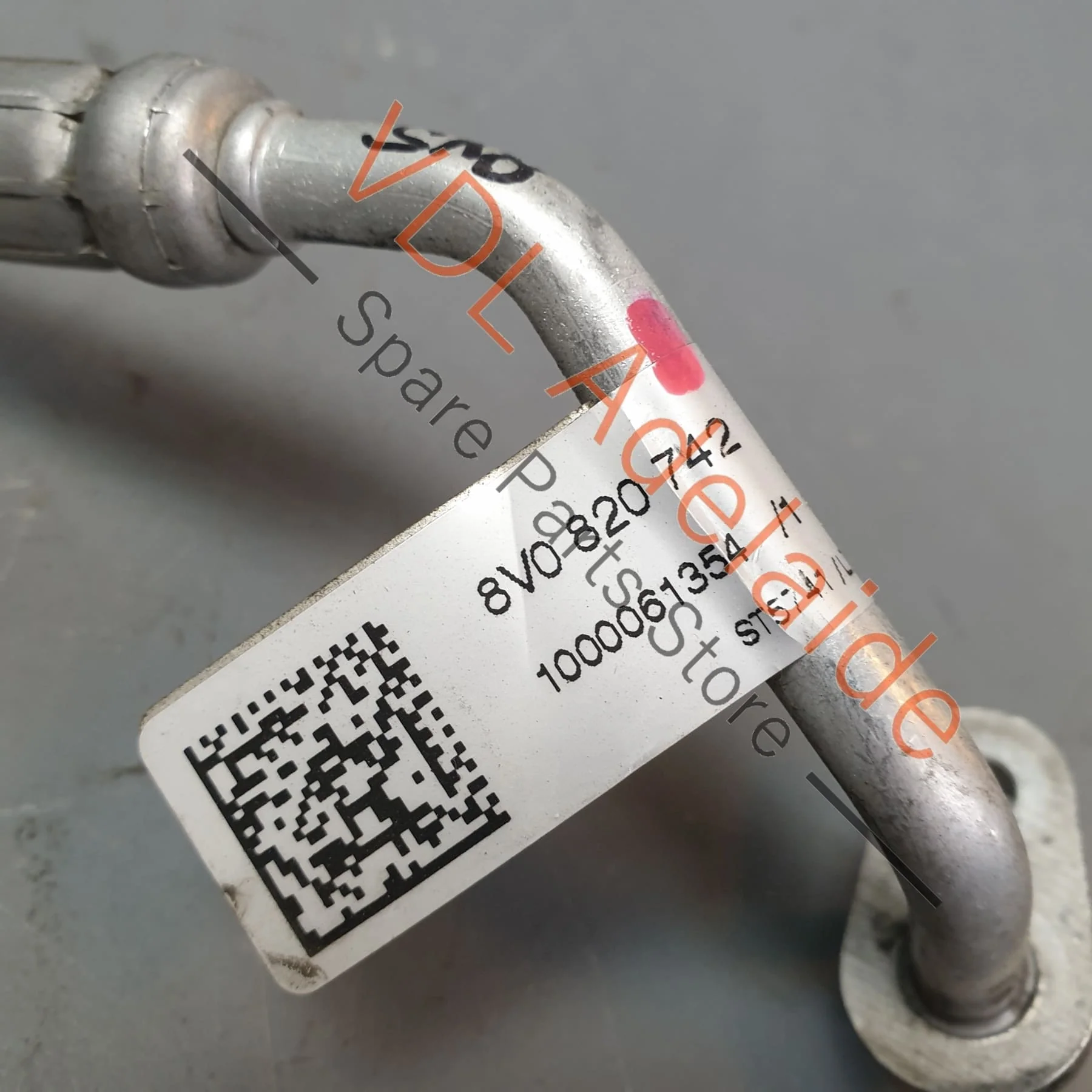 Audi RS3 8V Refrigerant Line Hose Pipe 8V0820742 - Image 4