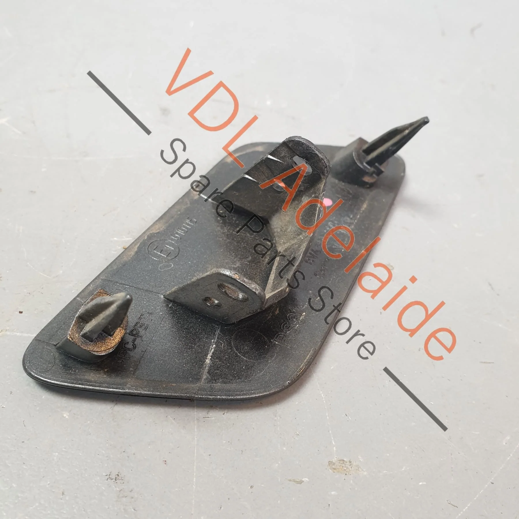 Audi RS3 8V Left Side Headlight Washer Cover Cap 6Y Z7S 8V4955275 - Image 3