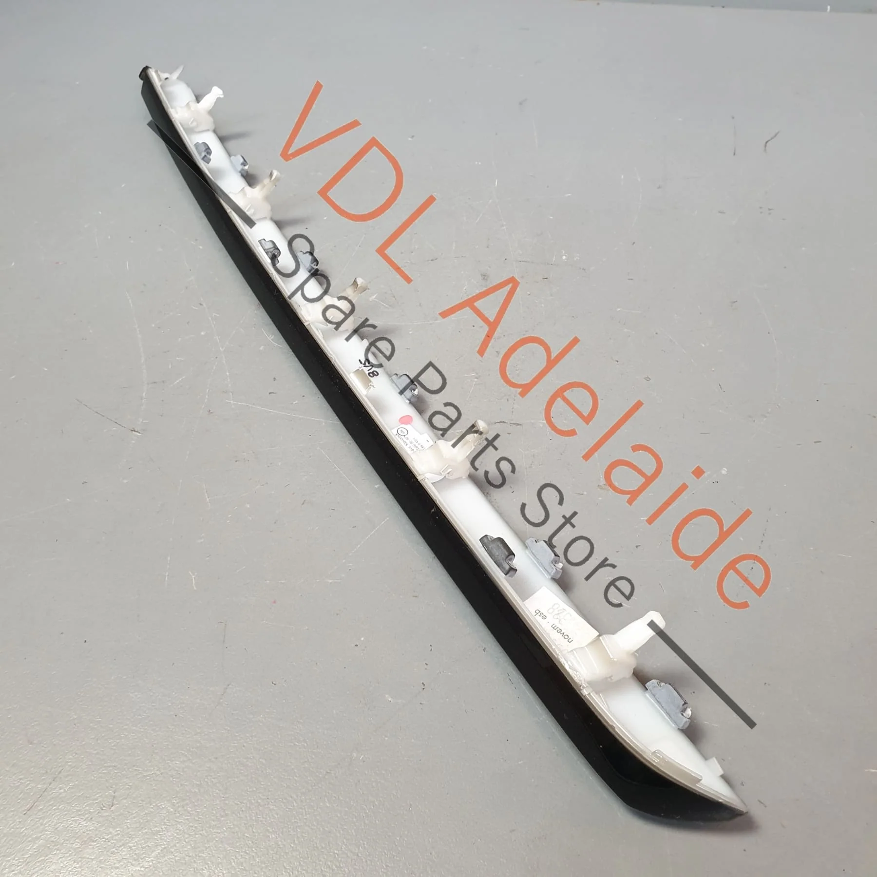 Audi RS3 8V Left Passenger Side Dash Inlay Trim RHD 8V2853189P - Image 3
