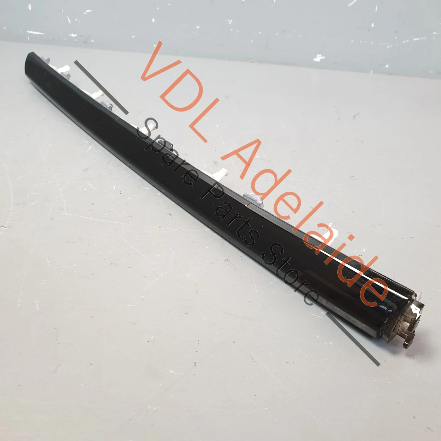 Audi RS3 8V Left Passenger Side Dash Inlay Trim RHD 8V2853189P - Image 4