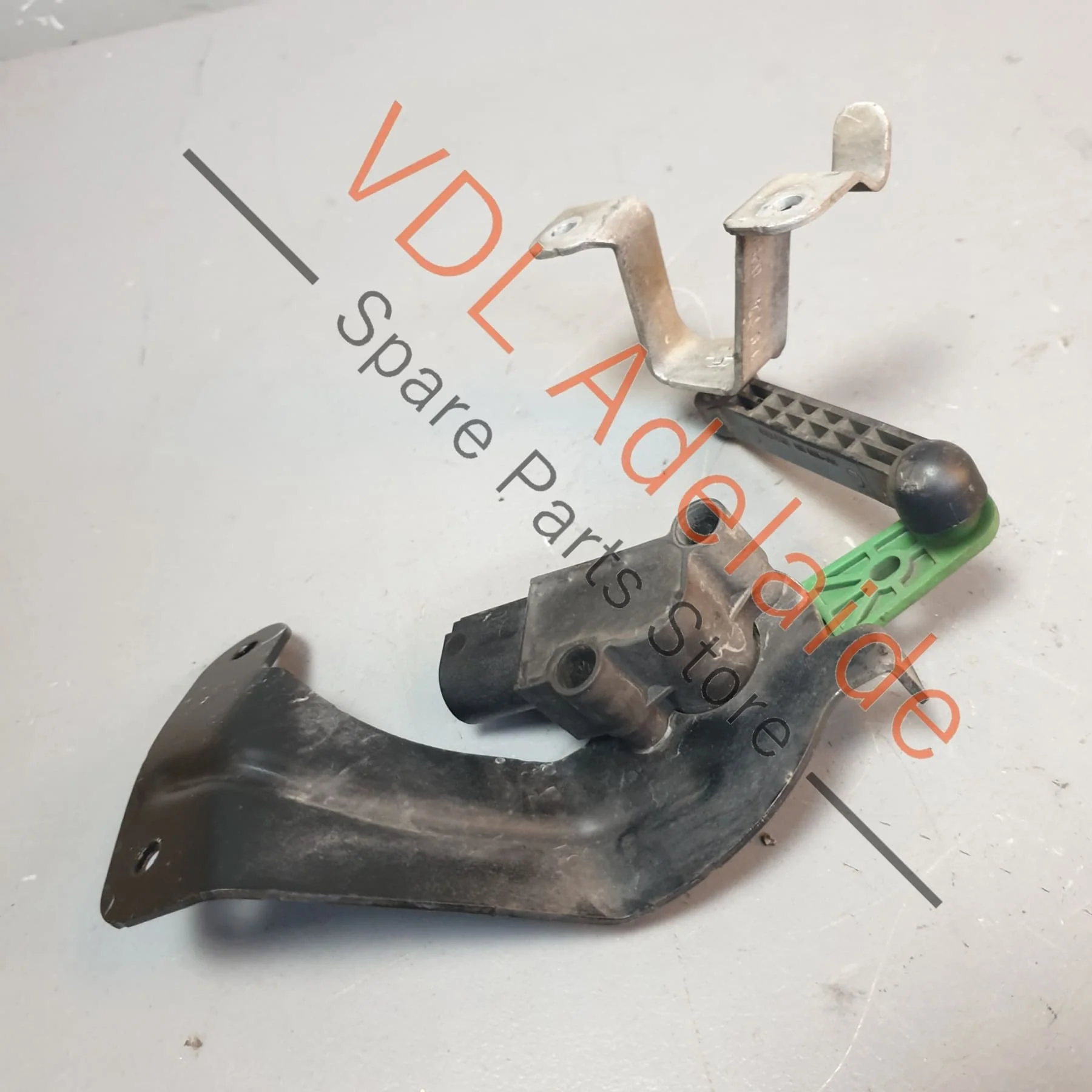Audi A3 S3 RS3 8V Golf MK7 Rear Right Suspension Level Sensor 5Q0512522F