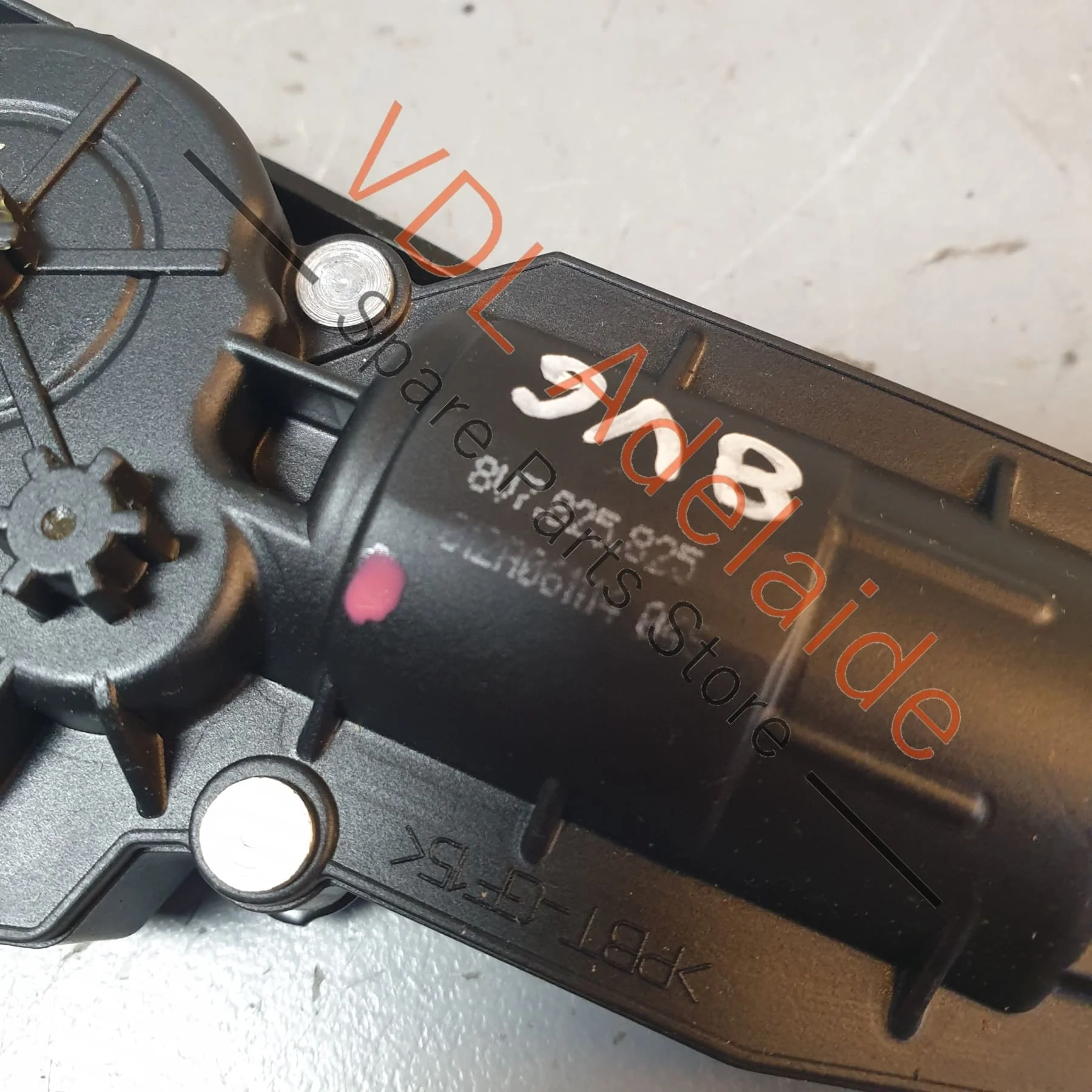 Audi A3 S3 Cabriolet 8V7 8V Roof Soft Top Locking Mechanism 8V7825825 - Image 3