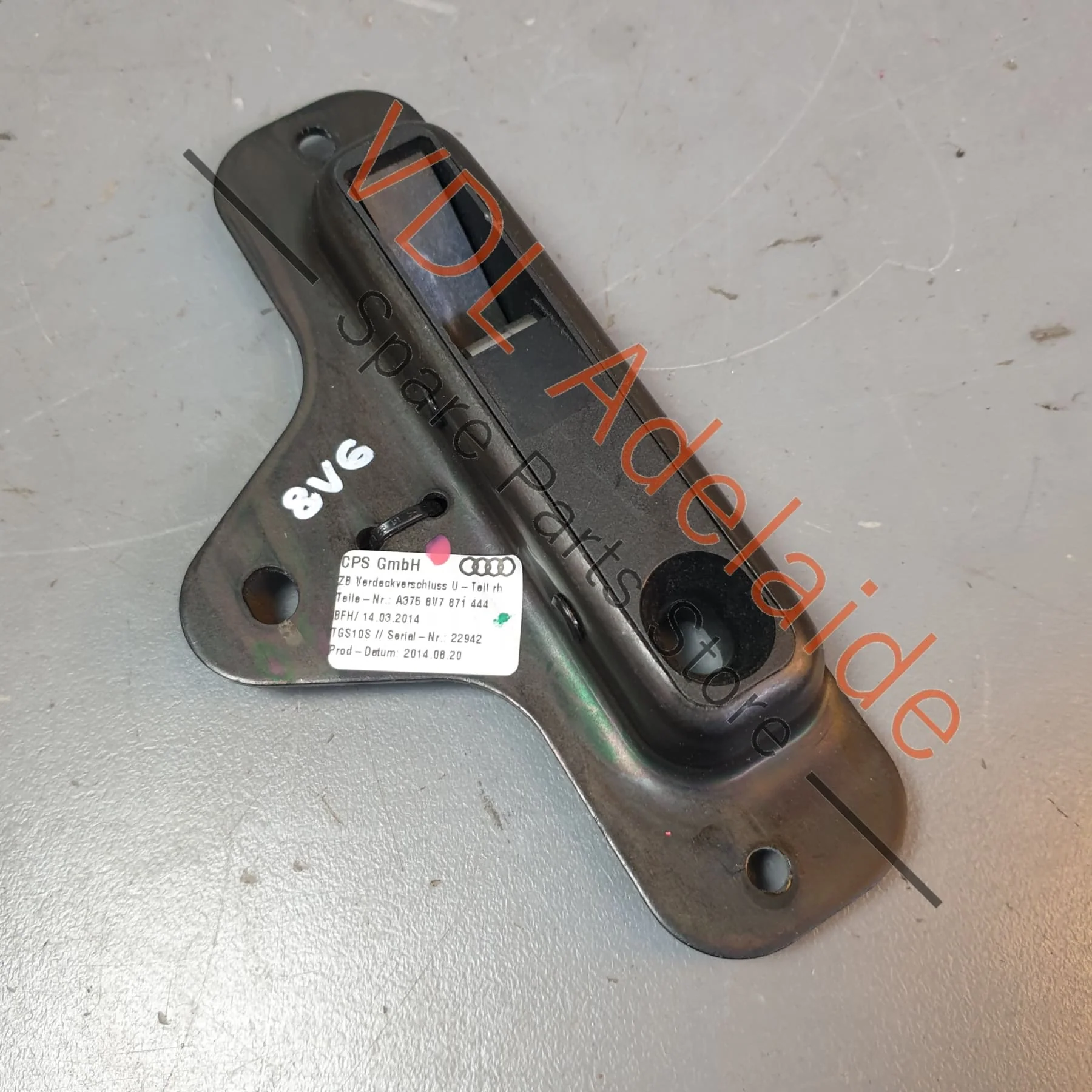 Audi A3 S3 Convertible Soft Top Roof Catch Bracket Right 8V7871444