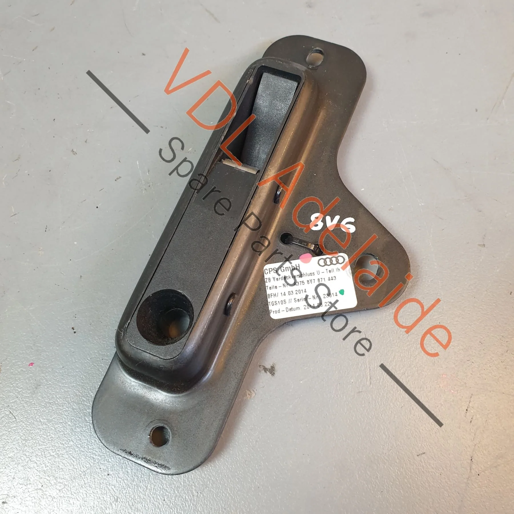 Audi A3 S3 Convertible Soft Top Roof Catch Bracket Left 8V7871443