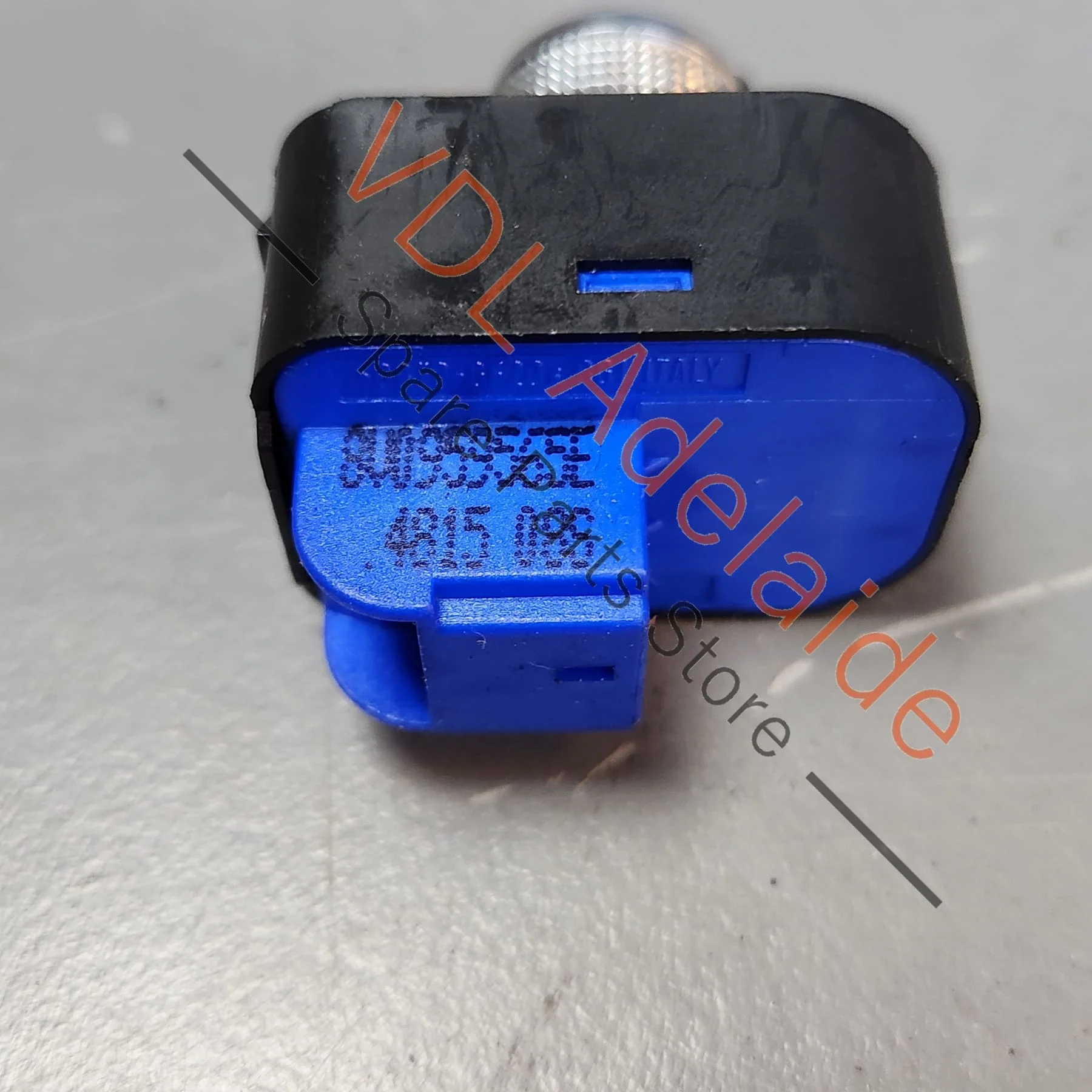 Audi RS3 A3 S3 8V Switch for Power Folding Mirror Adjustment 8V0959565E - Image 2