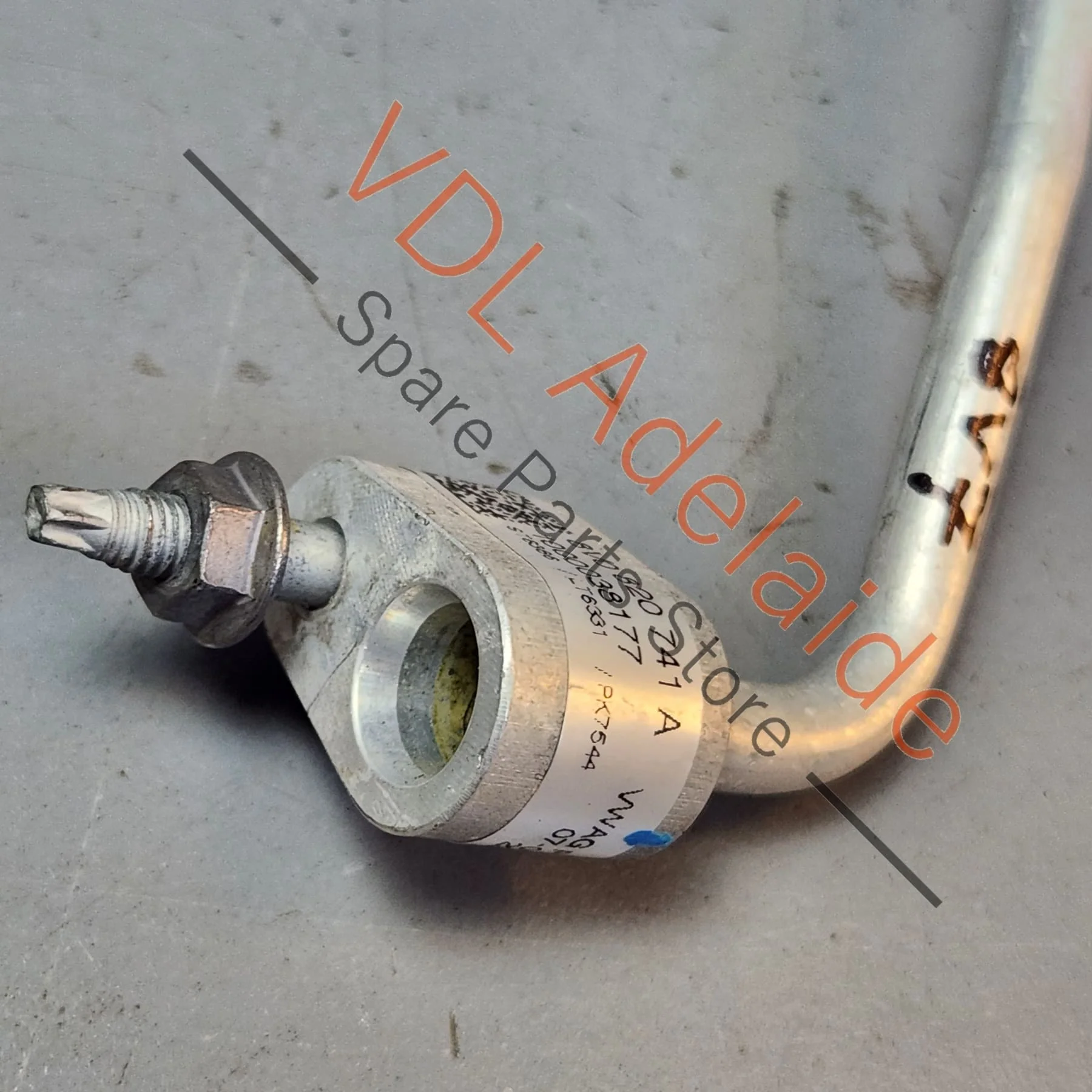 Audi RS3 8V Front Right Air Conditioning Pipe Hose for Refrigerant 8V0820741A - Image 5