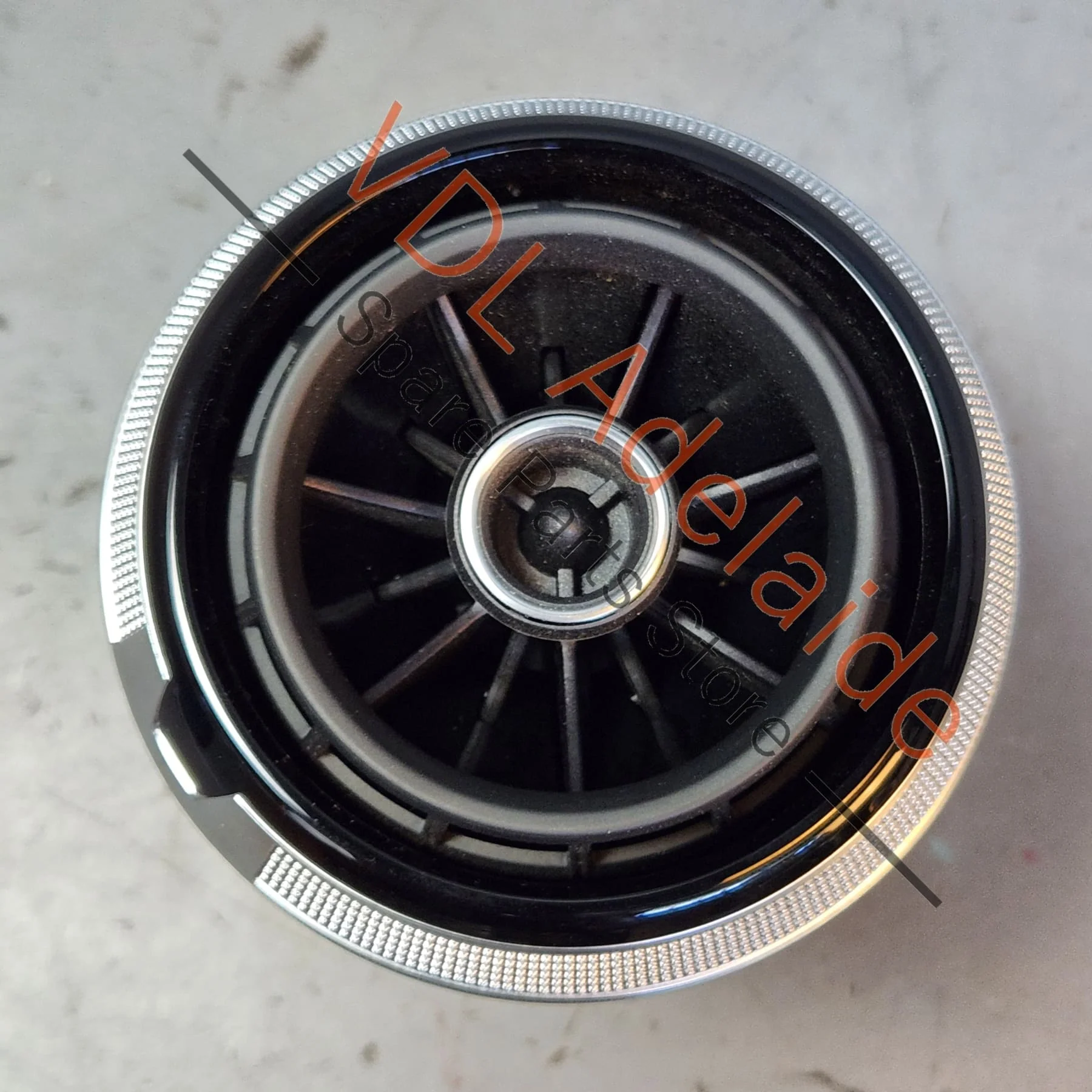 Audi A3 S3 RS3 8V Black Dashboard Air Vent for AC Air Conditioning 8V0820901A 6PS - Image 2