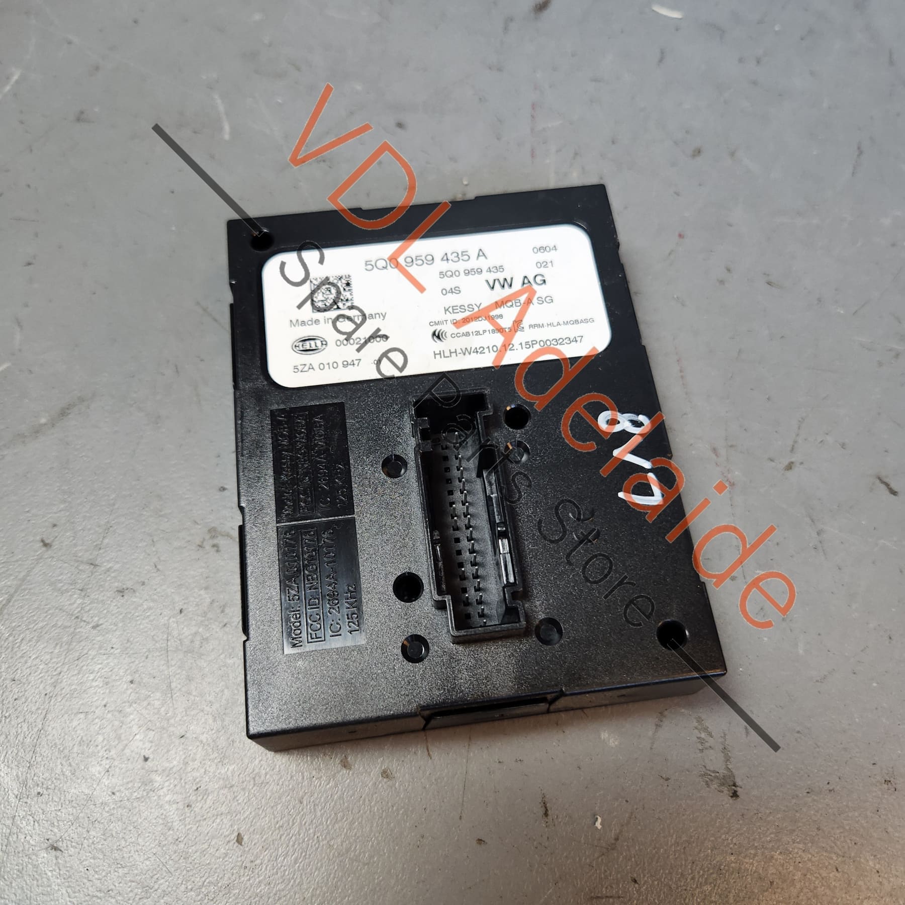 Audi A3 S3 RS3 8V KESSY Keyless Access Start Control Module 5Q0959435A