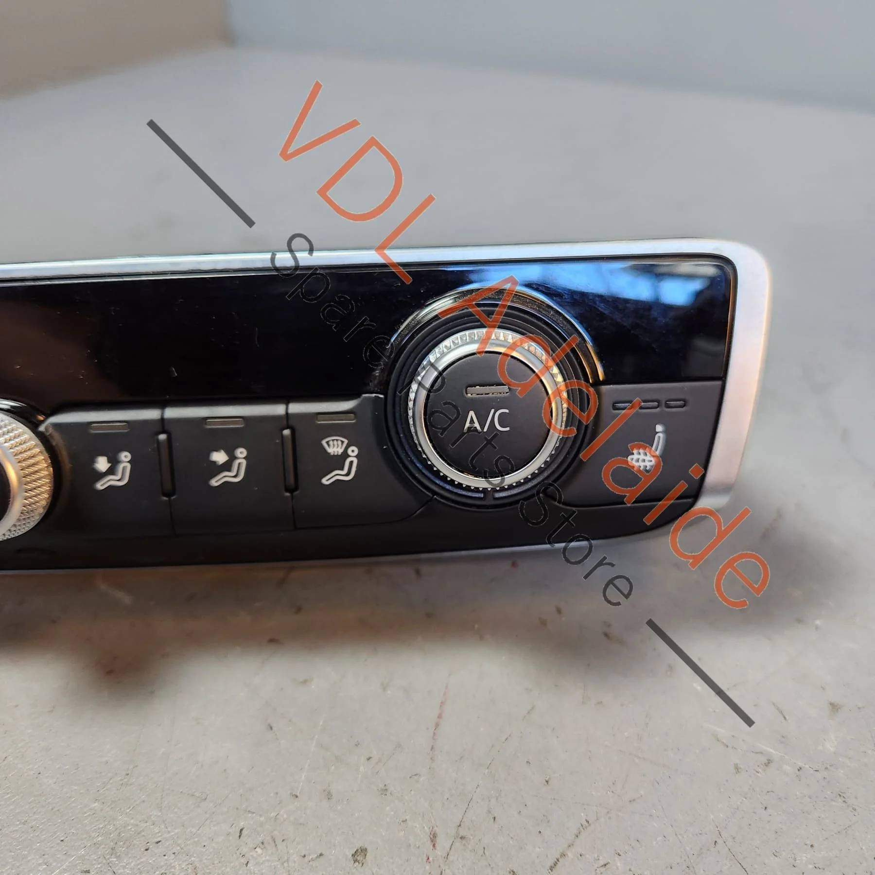Audi A3 S3 RS3 8V Air Conditioning Control Switch 8V0820043D - Image 7