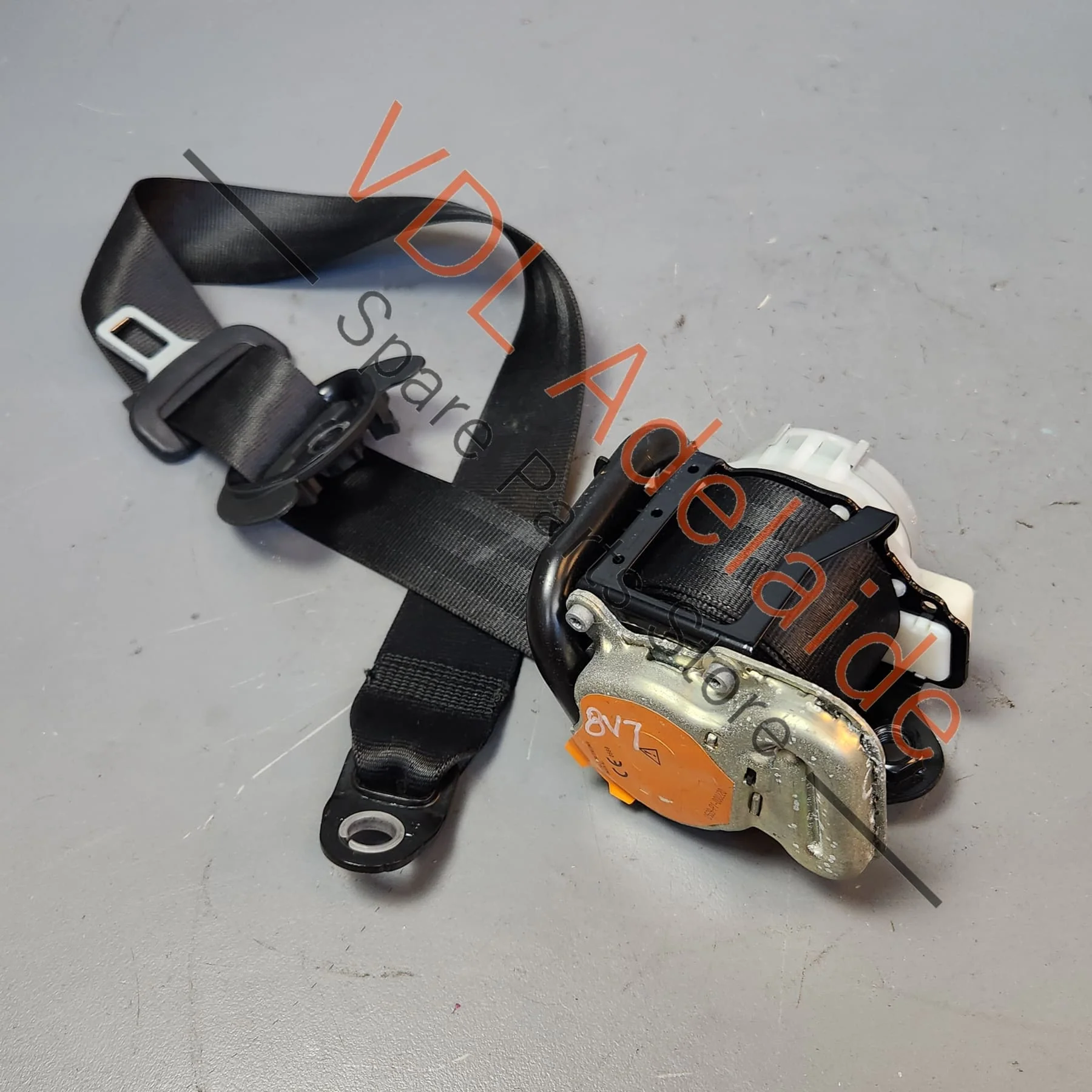 Audi A3 S3 RS3 8V Left Front Seat Belt Seatbelt 8V5857705E V04