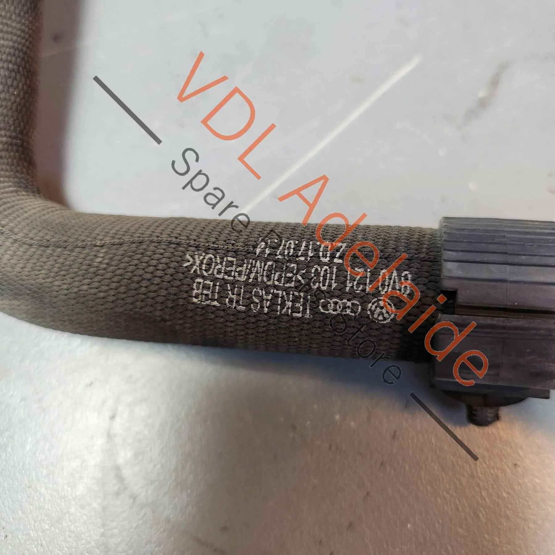 Audi RS3 8V Additional Radiator Hose Pipe for Coolant 8V0121103 - Image 6