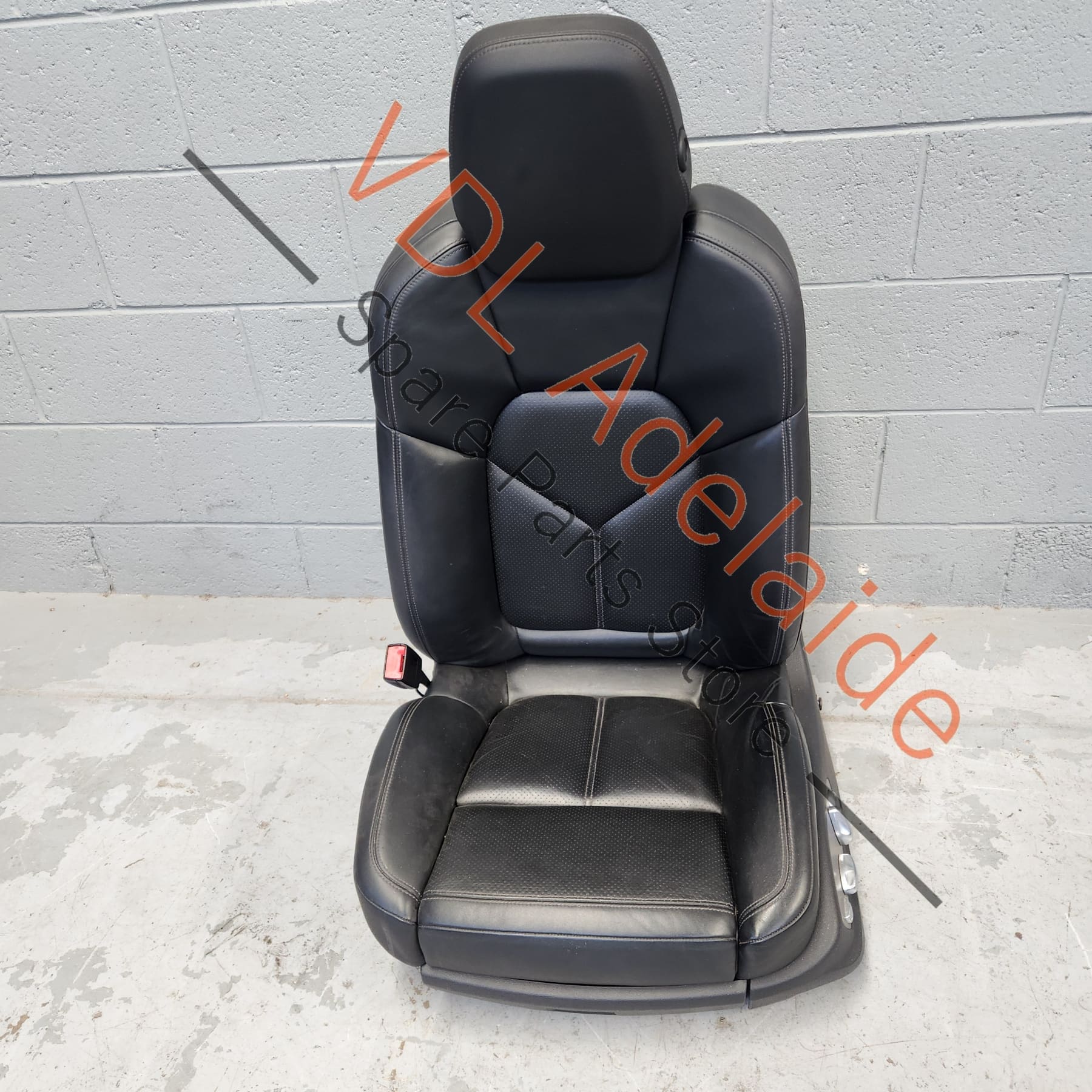 Porsche Cayenne 958 Front Left Seat Complete Black Leather - Not heated - 95861876004 9A7959747B
