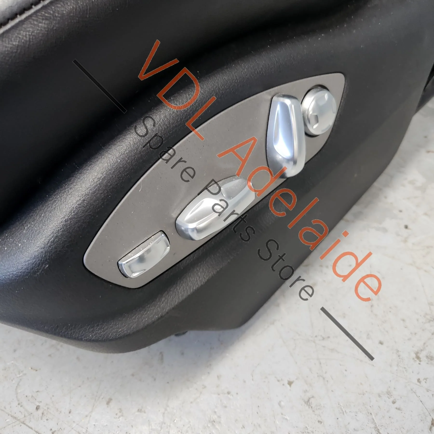 Porsche Cayenne 958 Front Left Seat Complete Black Leather - Not heated - 95861876004 9A7959747B - Image 3
