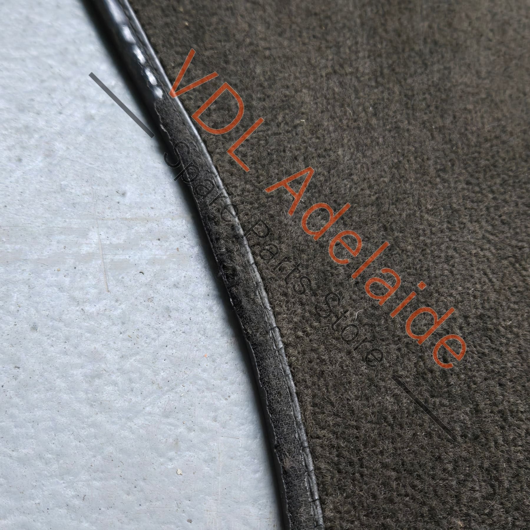 Porsche 958 Cayenne Genuine OEM Set of Floor Mats - Image 3