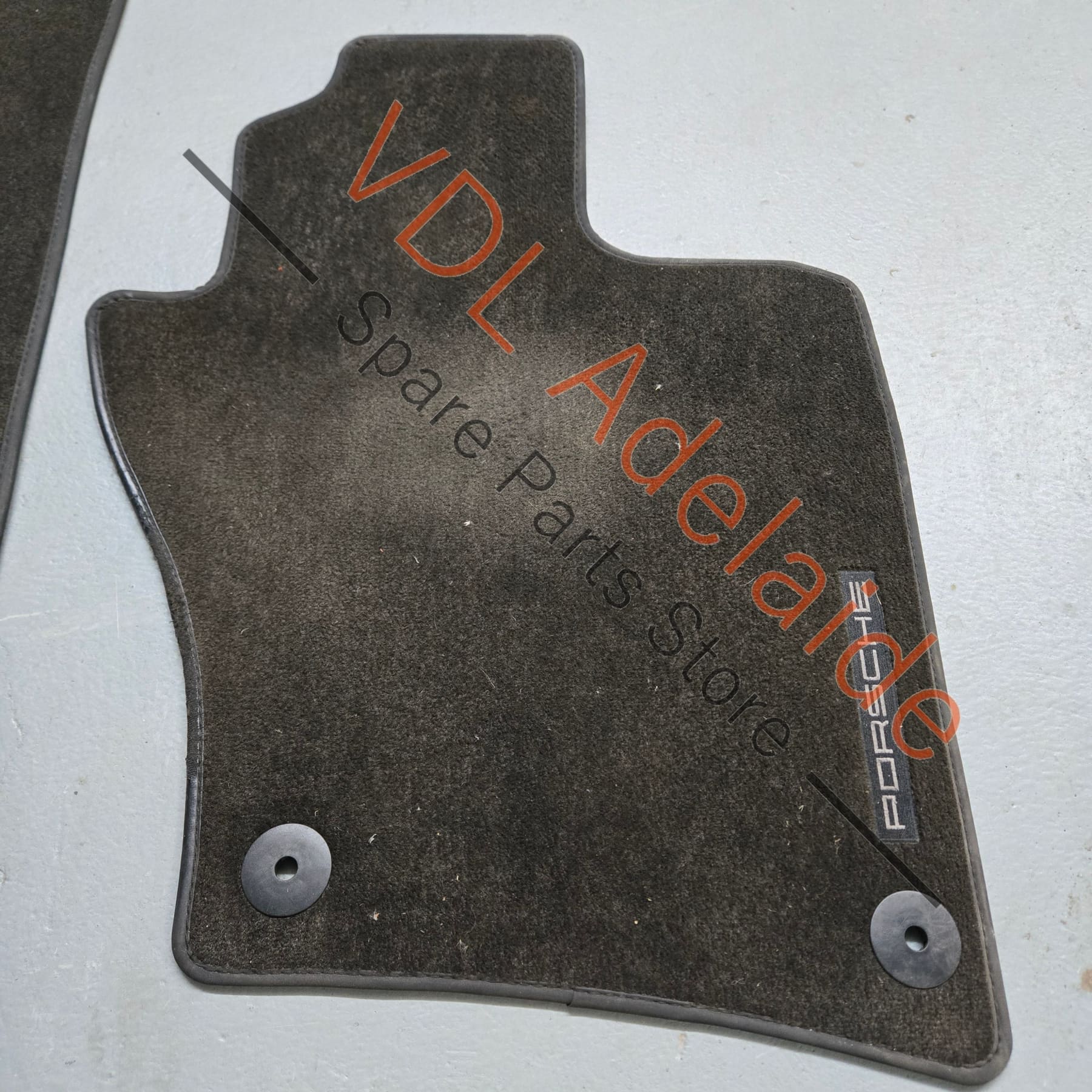 Porsche 958 Cayenne Genuine OEM Set of Floor Mats - Image 4