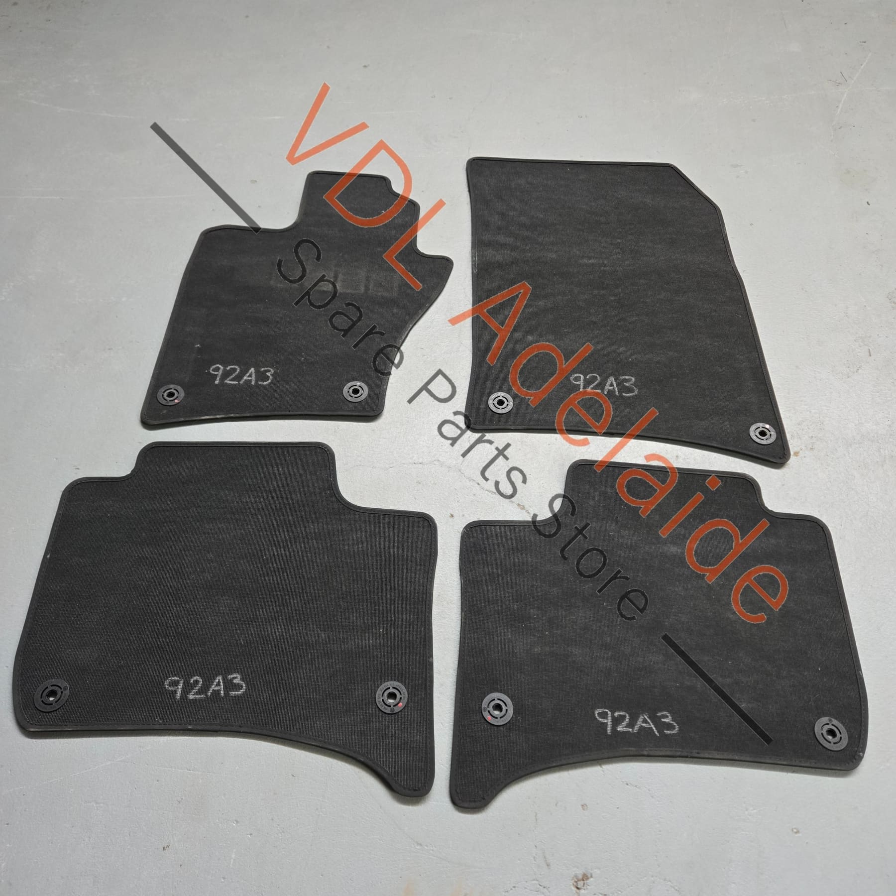 Porsche 958 Cayenne Genuine OEM Set of Floor Mats - Image 9