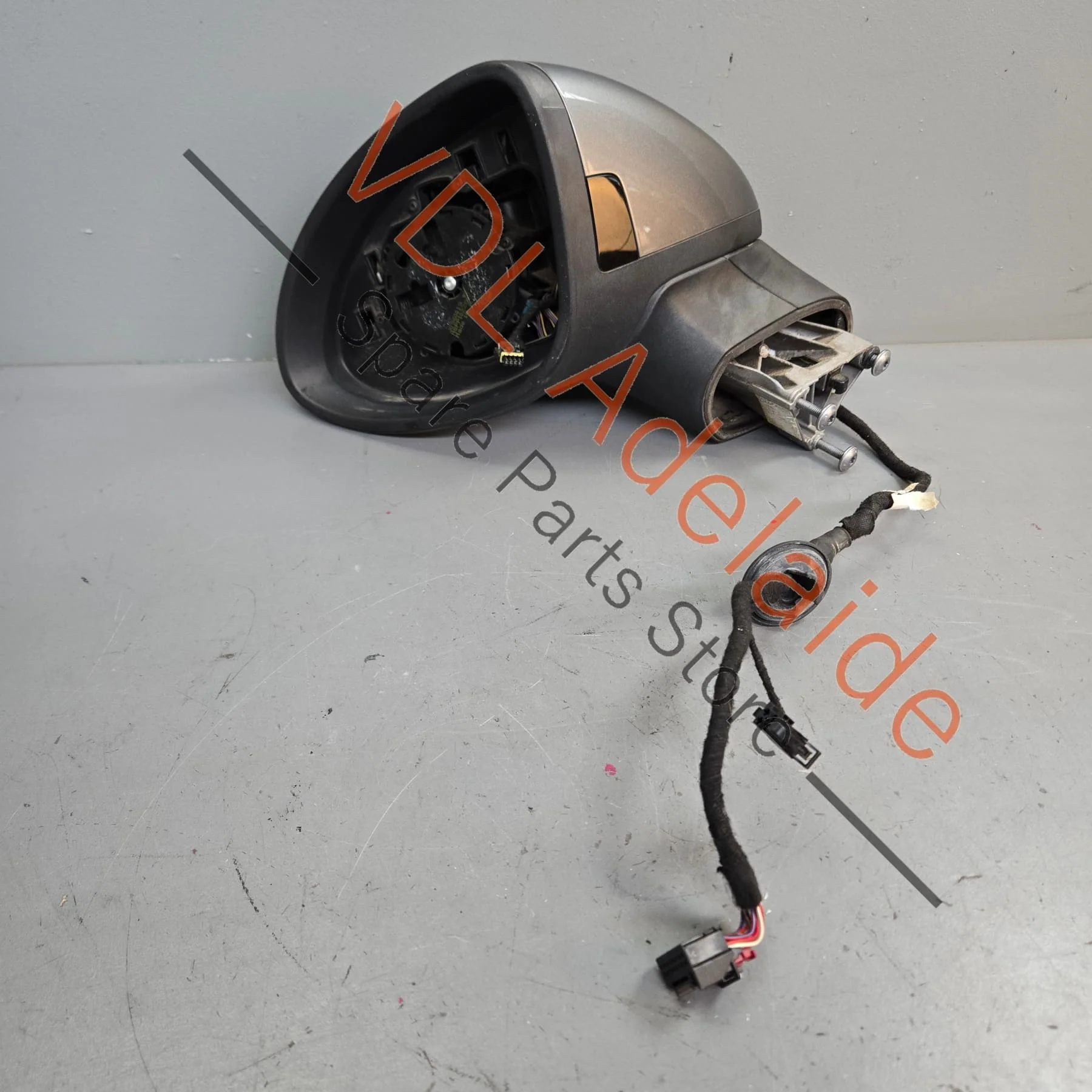Porsche Cayenne 958 Left Side Exterior Mirror Complete excl glass