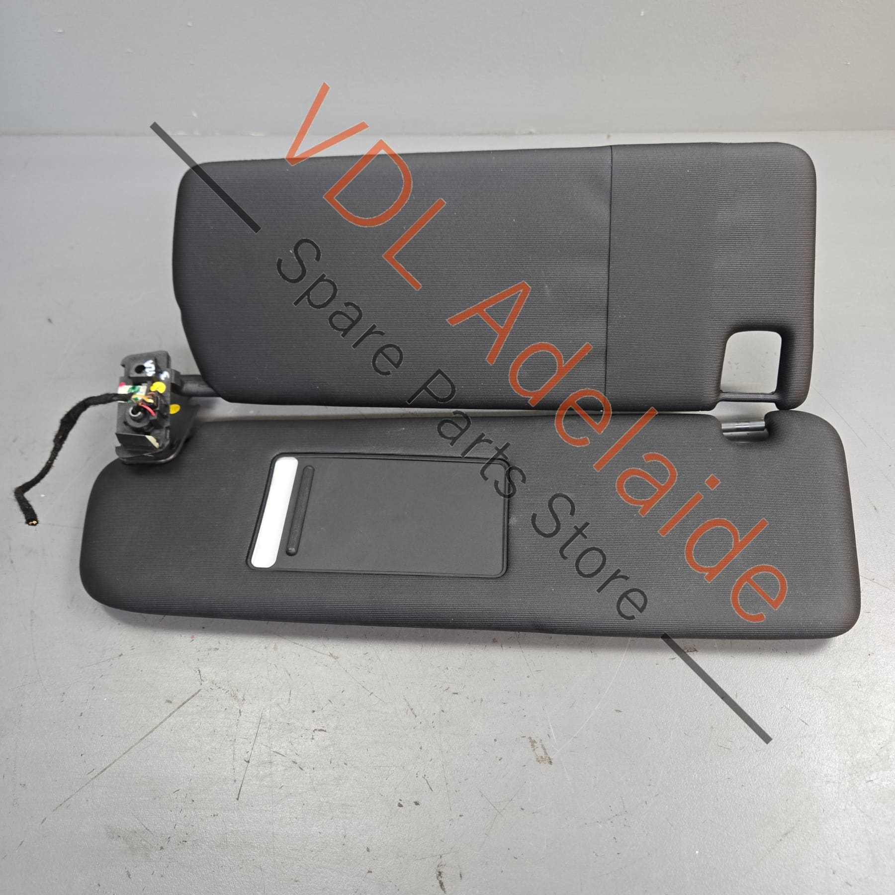 Porsche Cayenne 958 Left Side Sun Visor 95873155127 AY1 7P0857551 - Image 2
