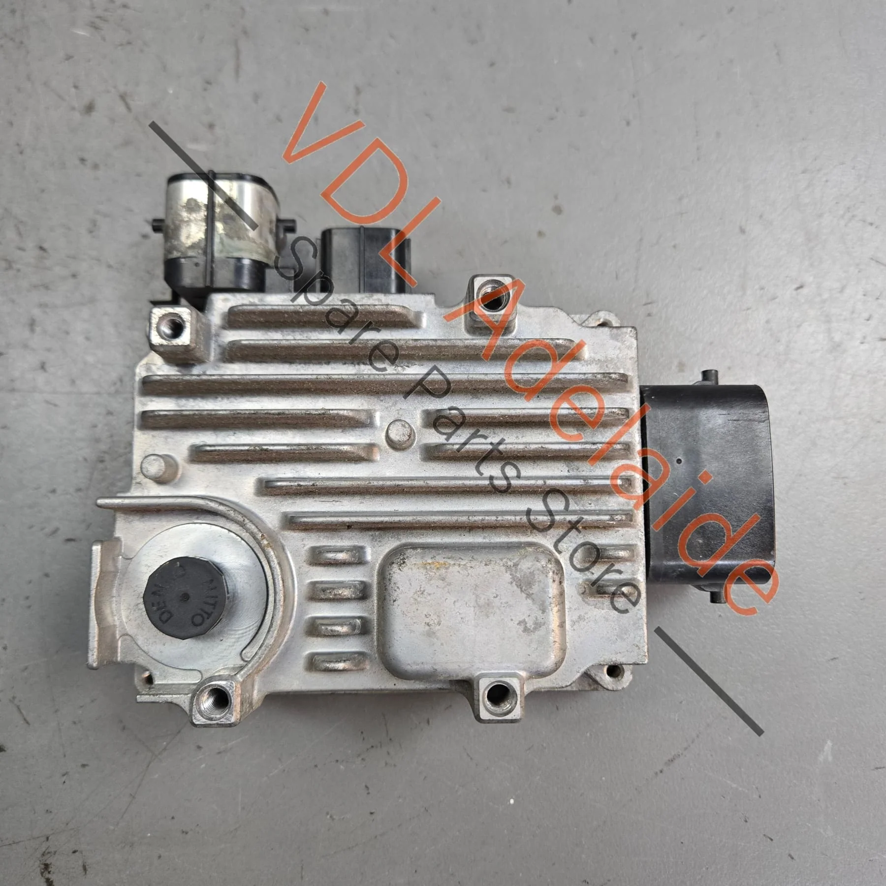 Porsche Cayenne Oil Pump Control Unit Module 95861860110 09D927601 - Image 2