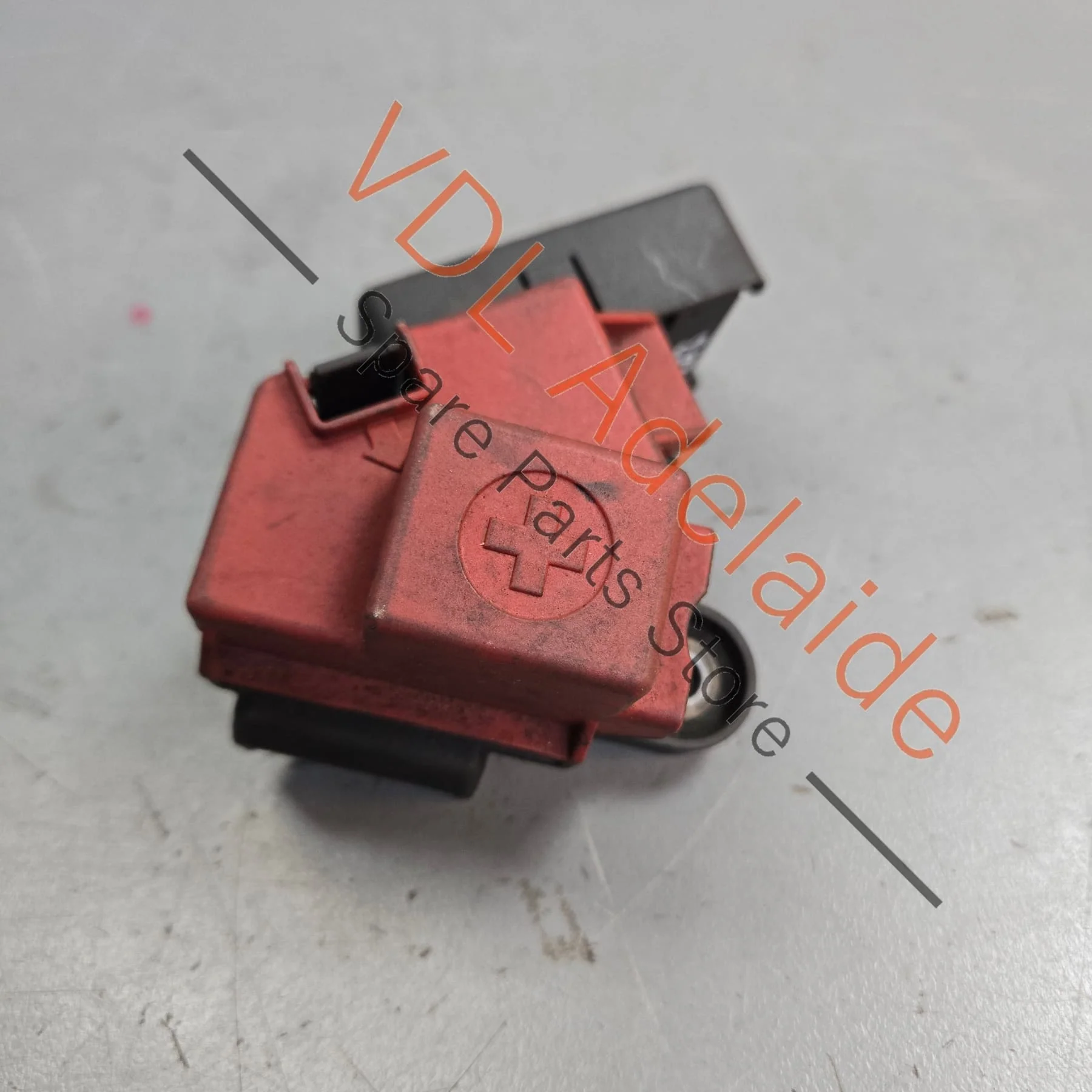 Porsche Cayenne Touareg Q7 Engine Bay Battery Cable Jump Connection Box Point Joint 95861120200