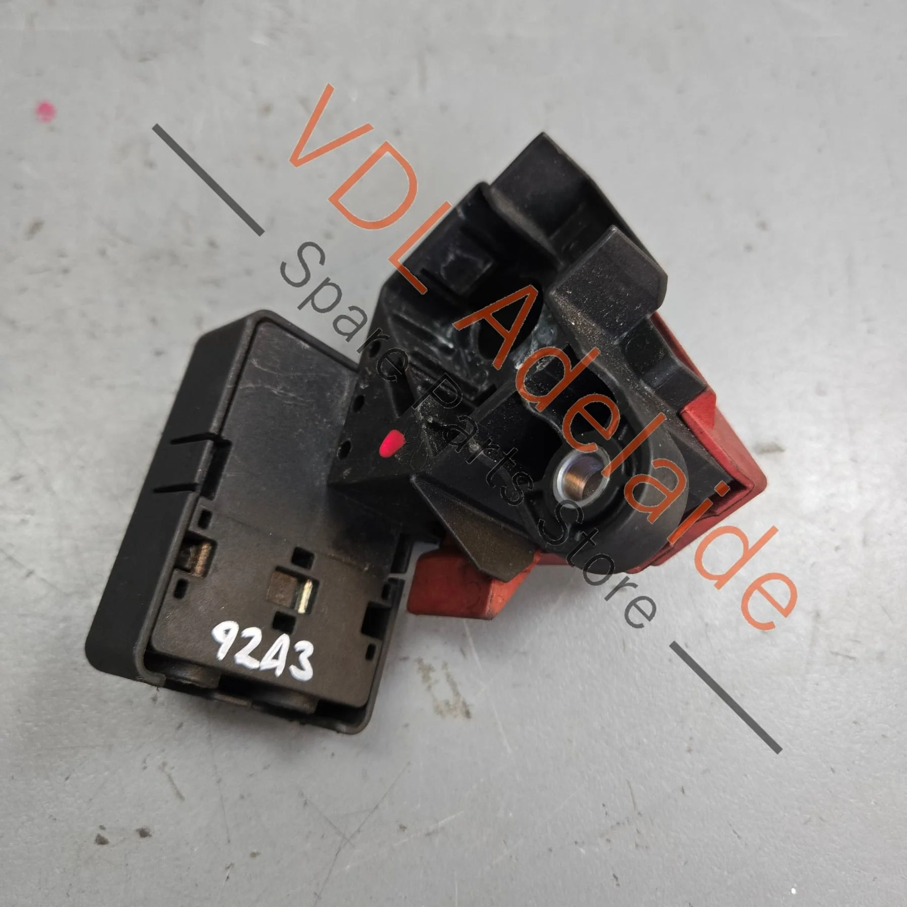 Porsche Cayenne Touareg Q7 Engine Bay Battery Cable Jump Connection Box Point Joint 95861120200 - Image 2