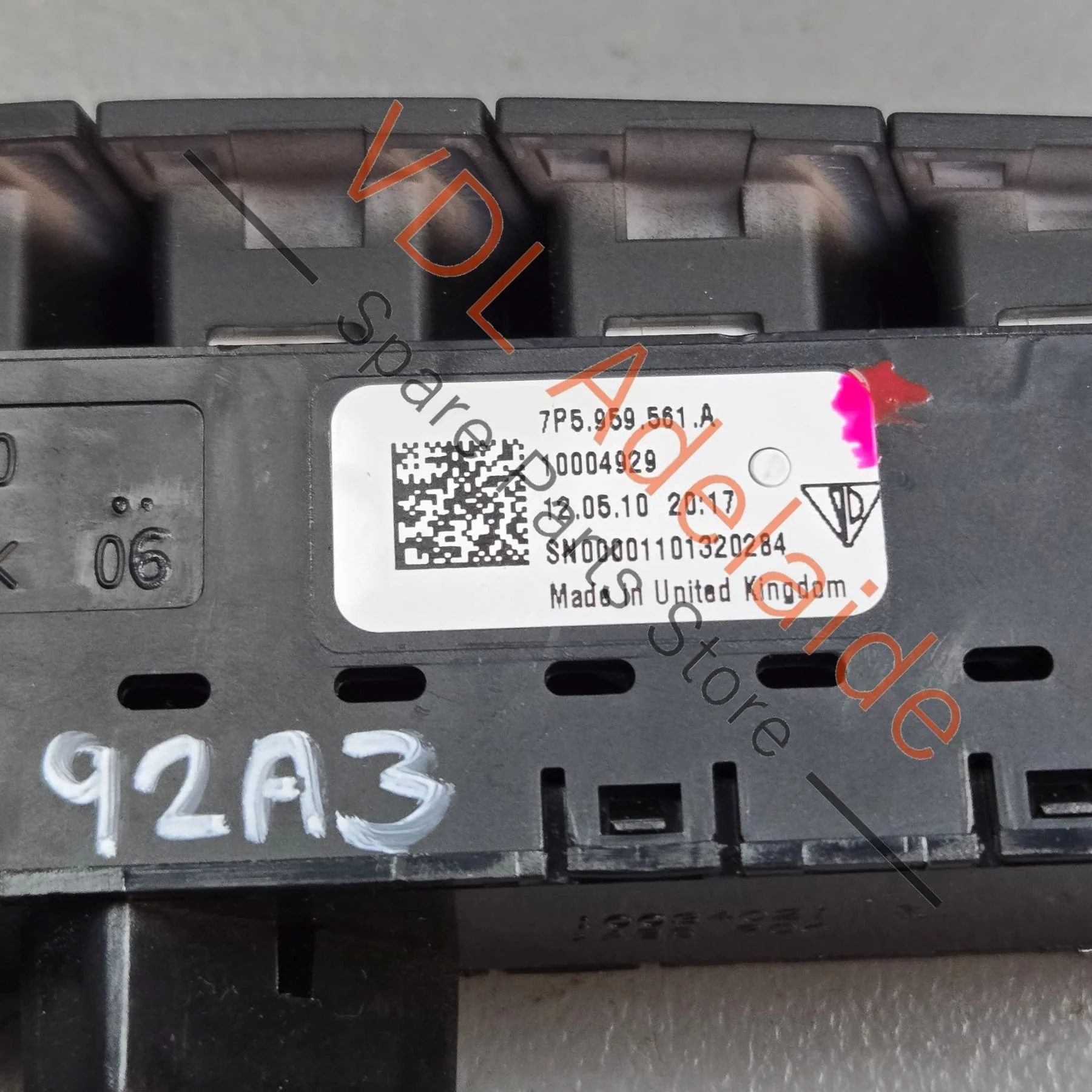 Porsche Cayenne 958 Right Memory Seat Switch 95861310400 7P5959561A - Image 3