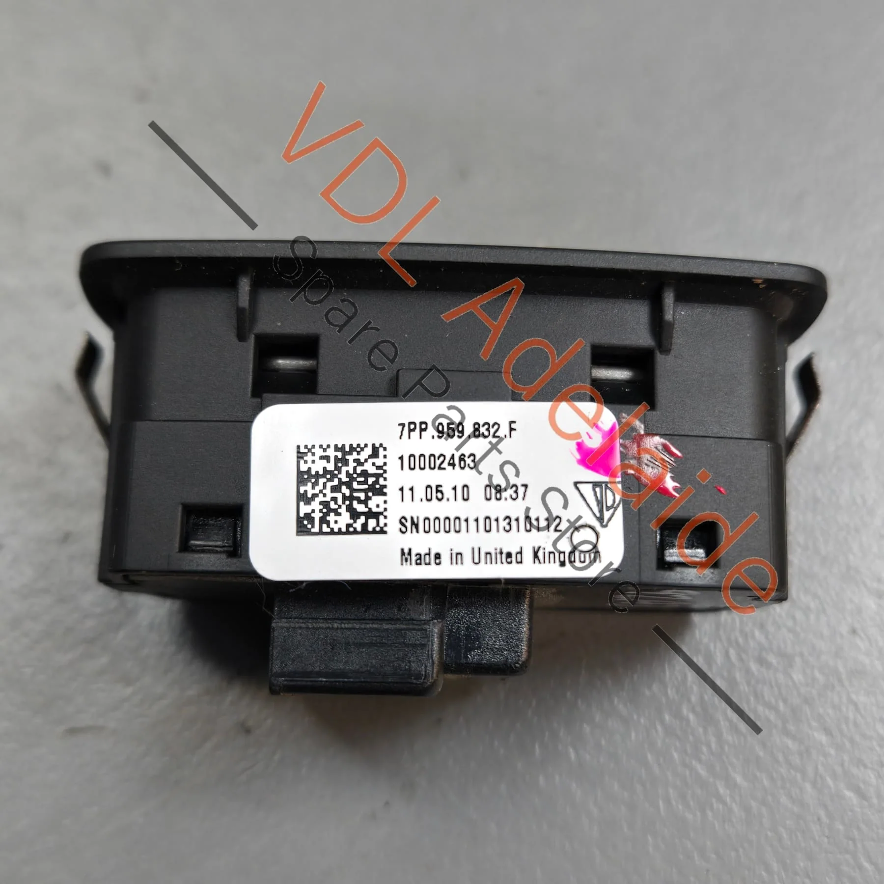 Porsche Cayenne 958 Electric Automatic Rear Boot Trunk Release Close Button 7PP959832K 7PP959832F - Image 3