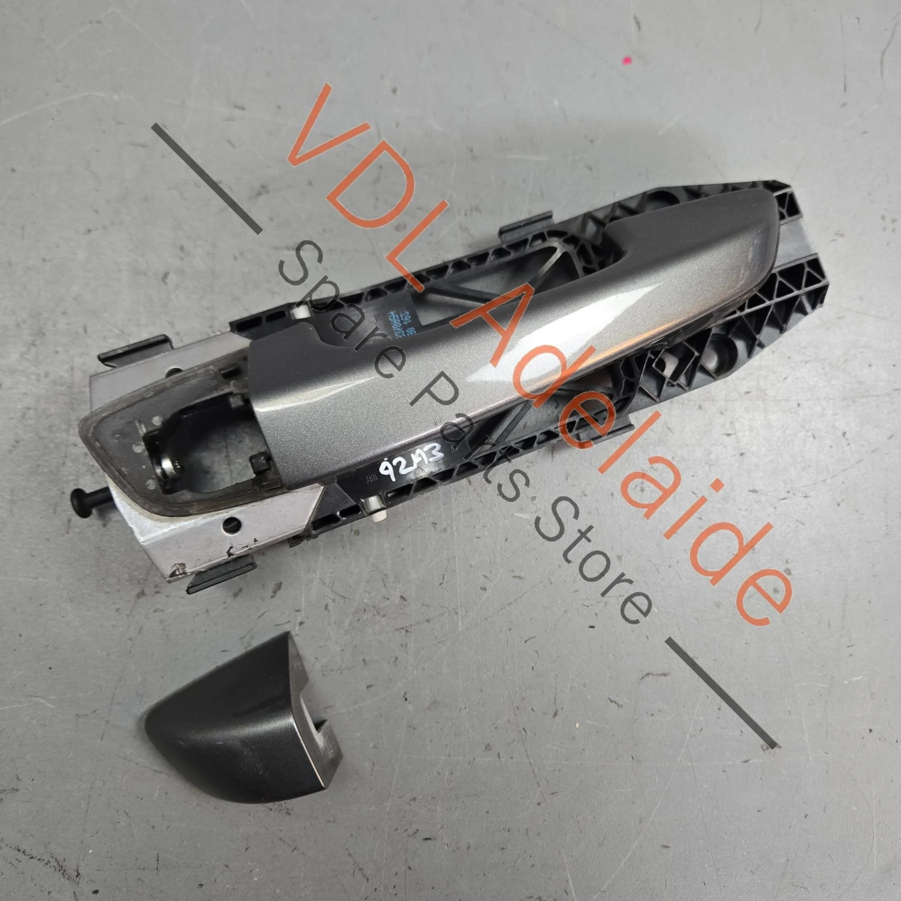 Porsche Cayenne 958 Right Front Drivers Exterior Door Handle 95853120600 - Image 4