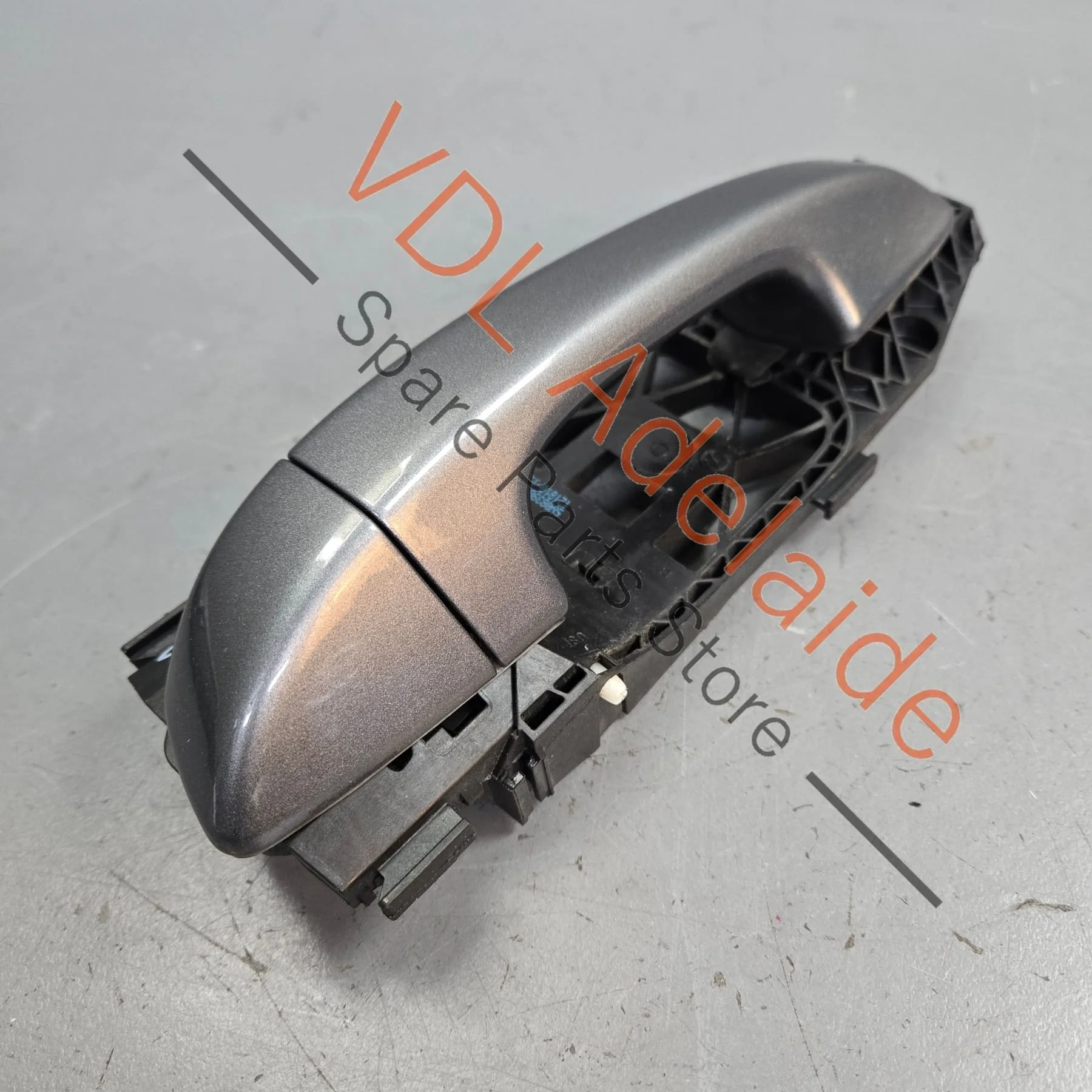 Porsche Cayenne 958 Left Side Exterior Door Handle 95853120500 Front or rear passenger - Image 3