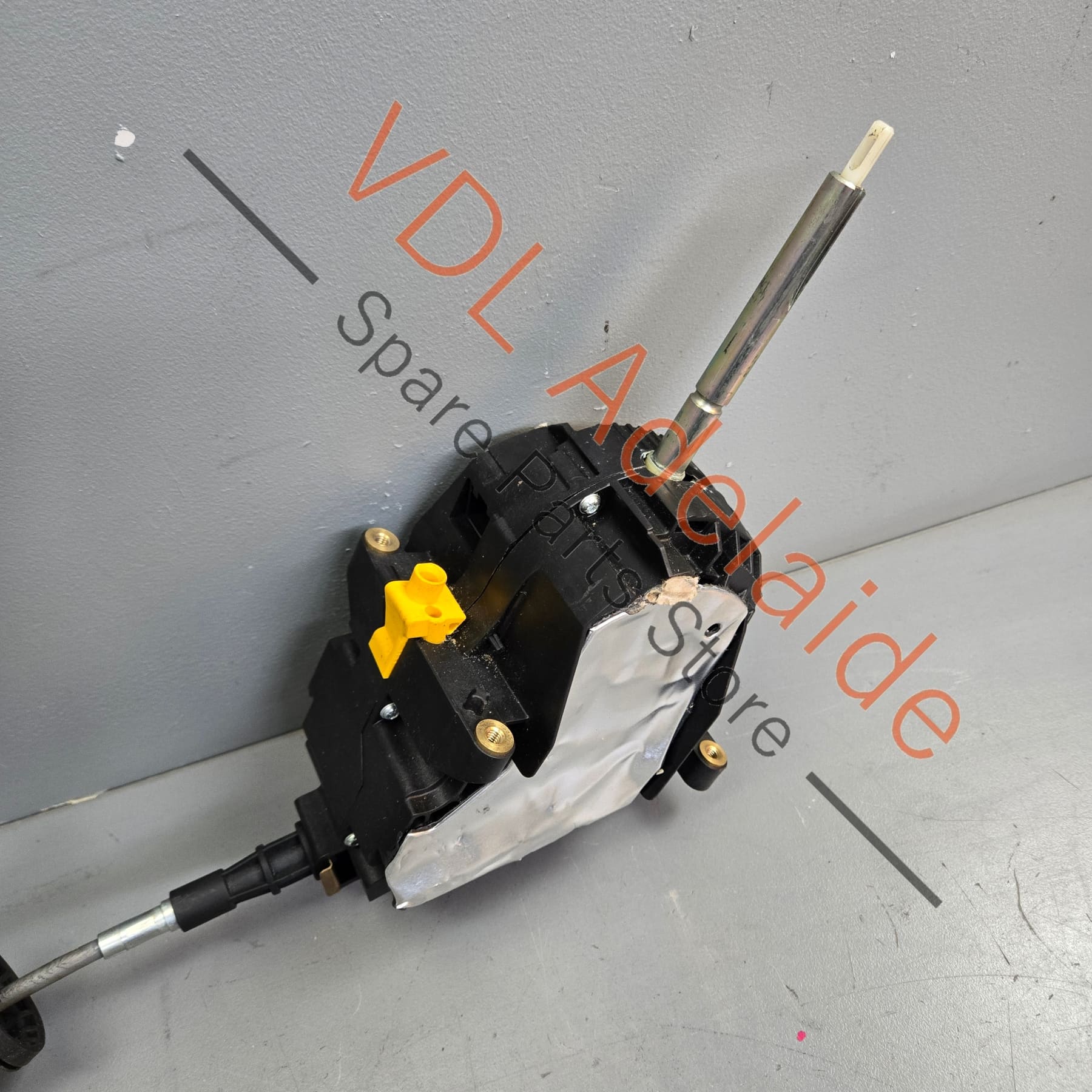 Porsche Cayenne 958 Gear Shifter Selector Mechanism 95842609300 95842609310 7P5713025N - Image 3