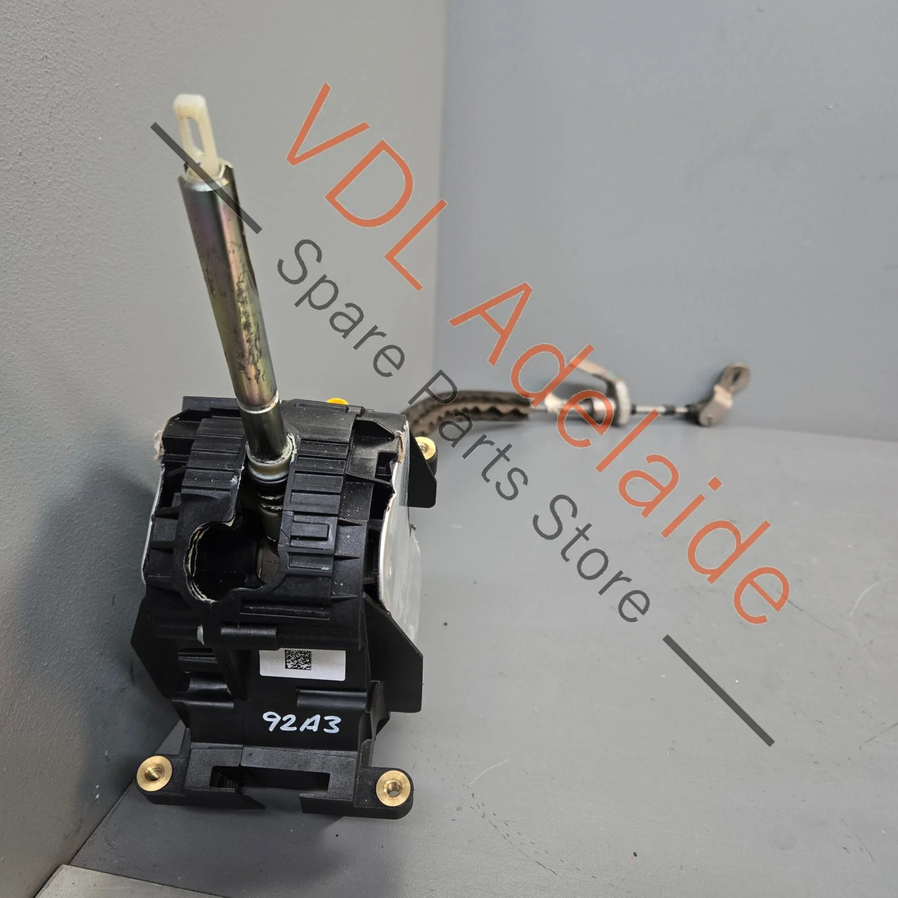 Porsche Cayenne 958 Gear Shifter Selector Mechanism 95842609300 95842609310 7P5713025N - Image 4