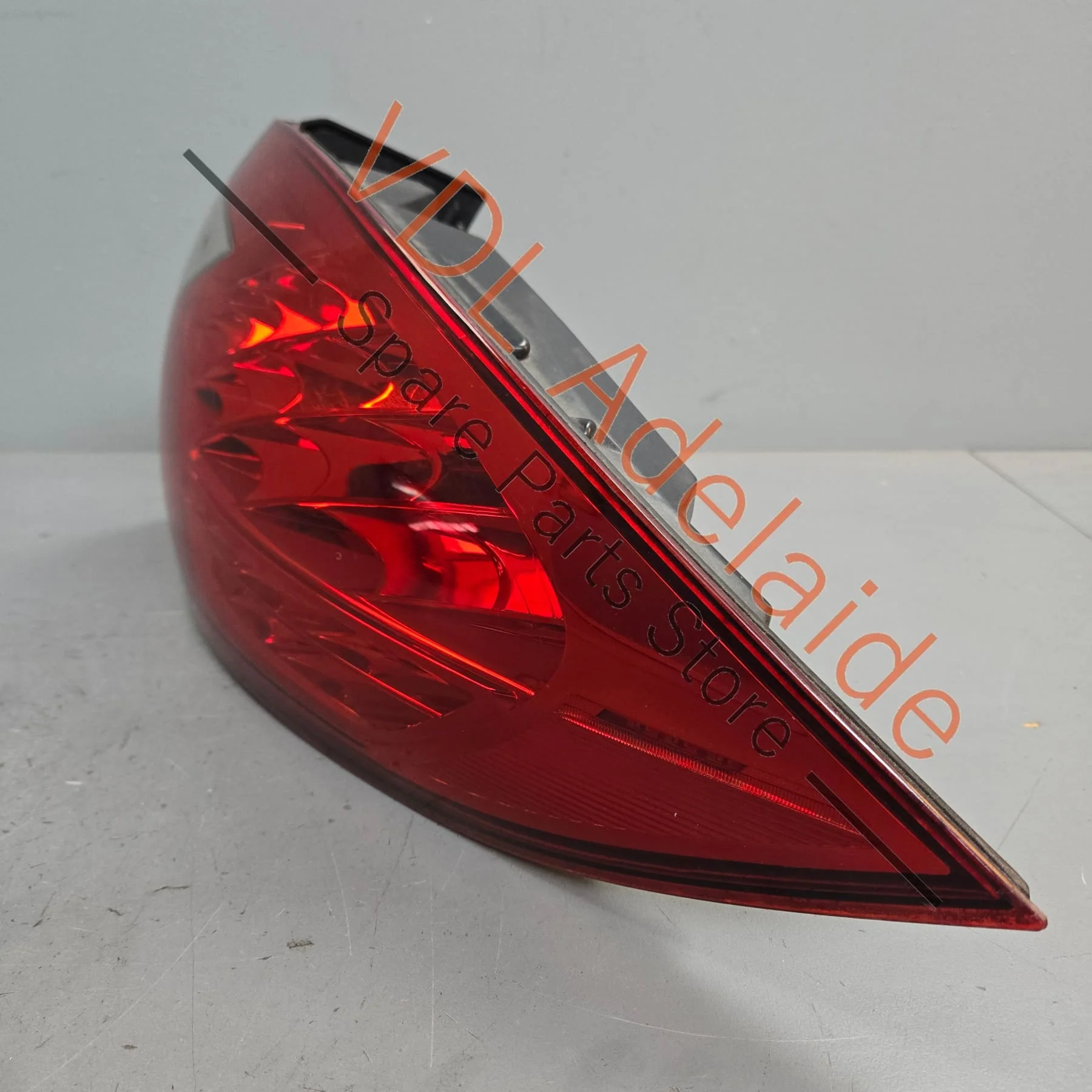 Porsche Cayenne 958 Right Rear Outer Tail Light 95863109601 7P5945096F 958945096 - Image 3