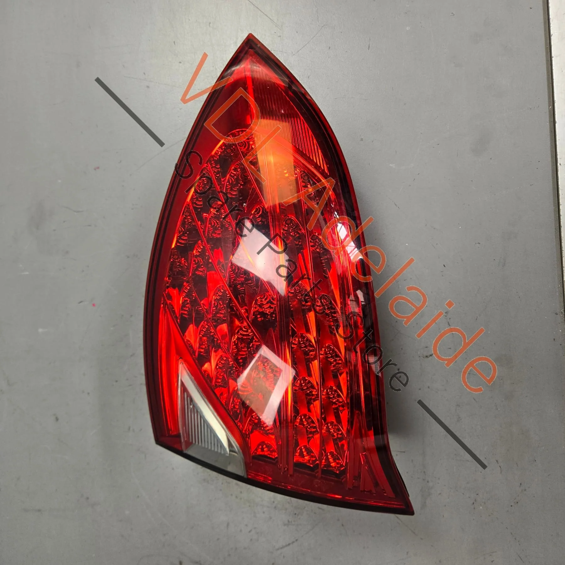 Porsche Cayenne 958 Right Rear Outer Tail Light 95863109601 7P5945096F 958945096 - Image 4