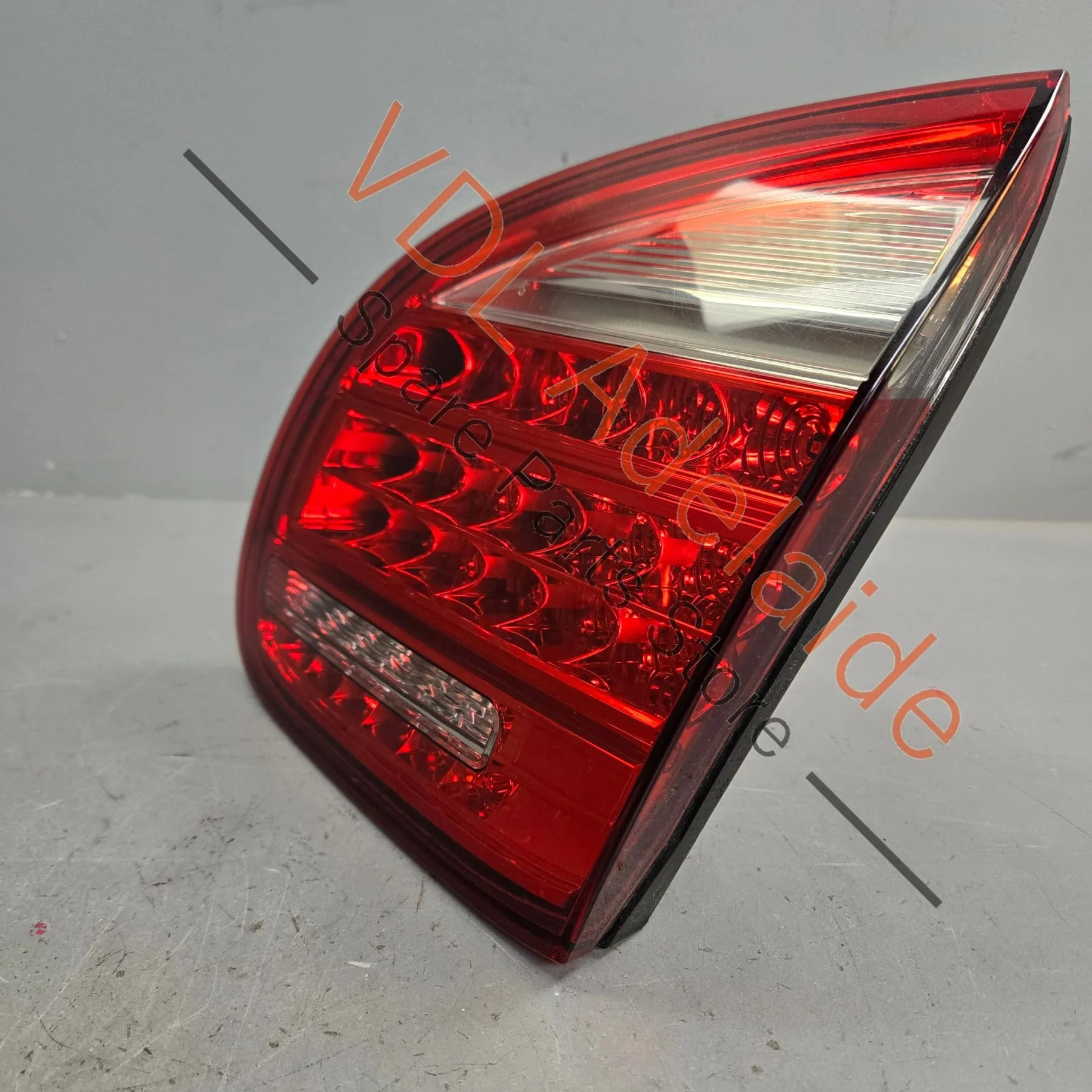Porsche Cayenne 958 Right Rear Inner Tail Light 95863109401 7P5945094K 958945094 - Image 3