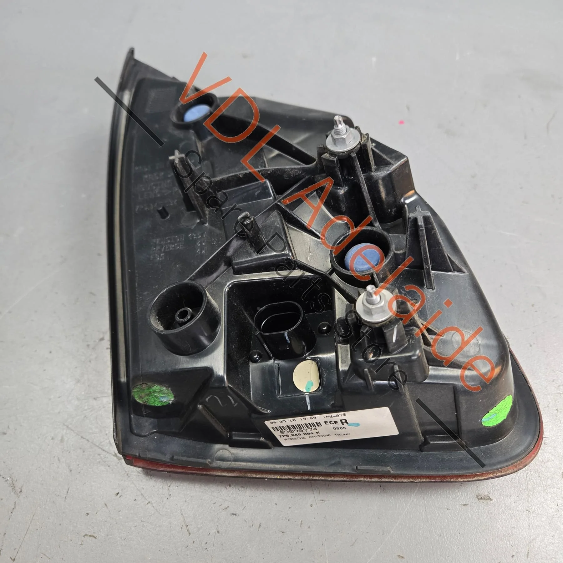 Porsche Cayenne 958 Right Rear Inner Tail Light 95863109401 7P5945094K 958945094 - Image 5