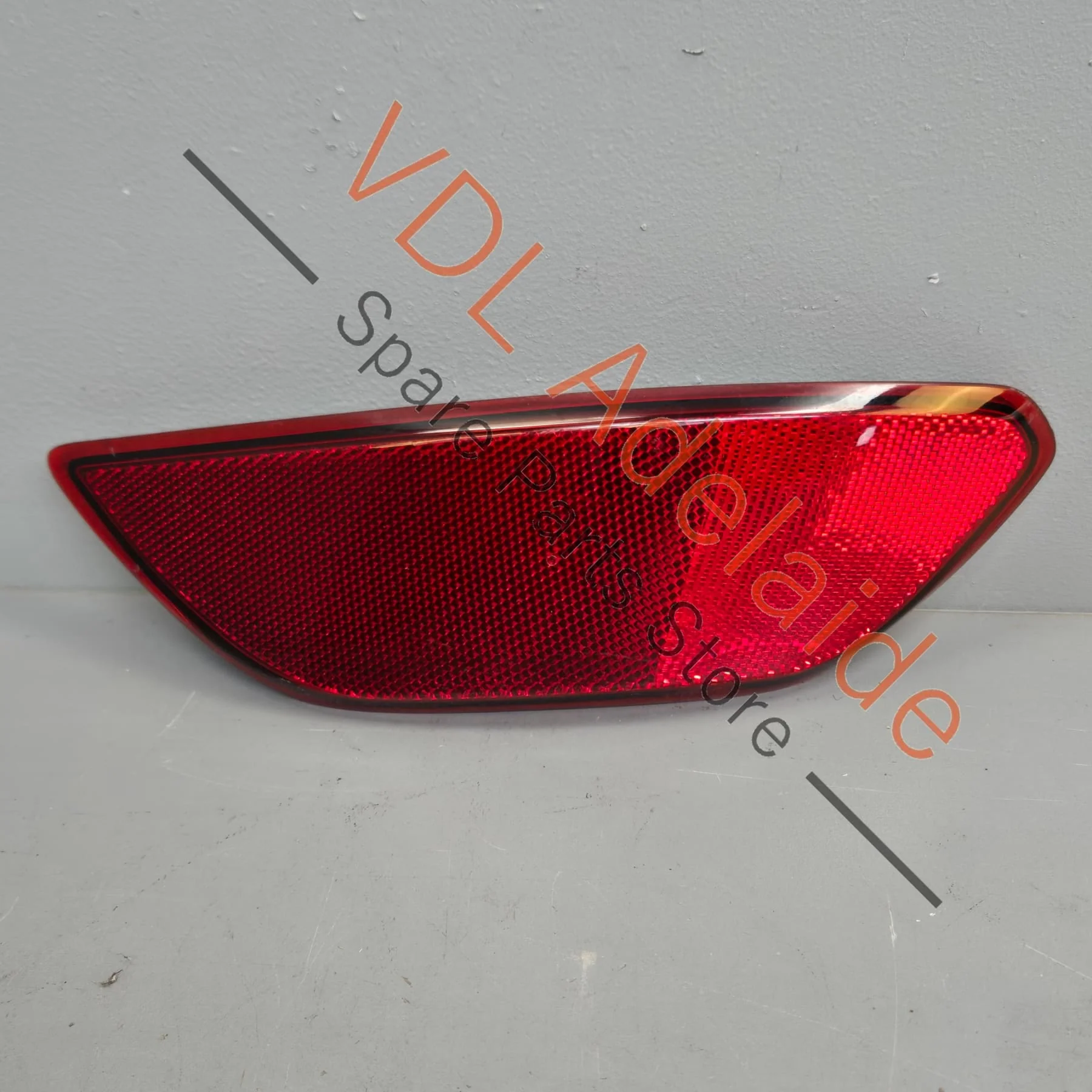 Porsche Cayenne 958 Left Rear Bumper Reflector 958945105 7P5945105