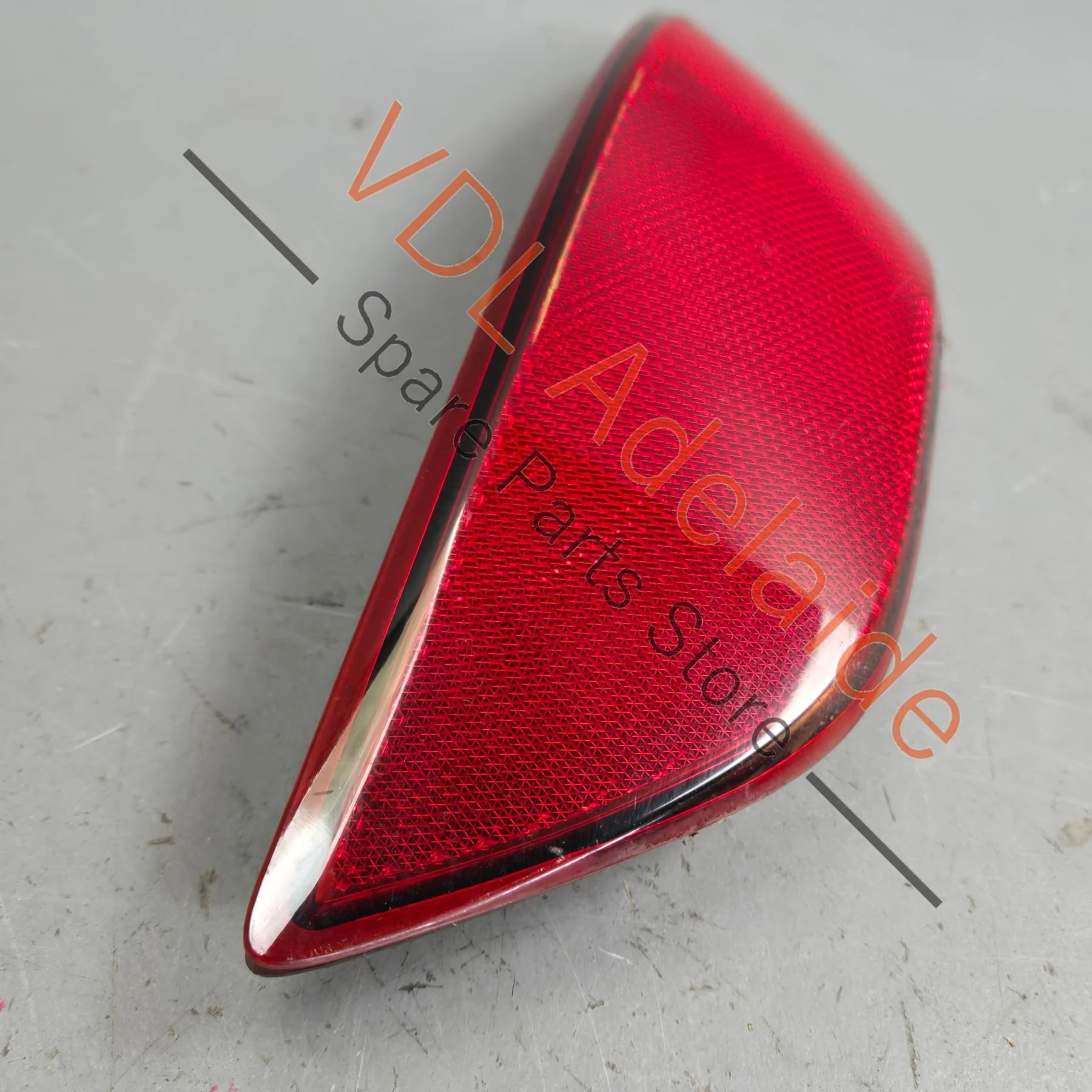 Porsche Cayenne 958 Left Rear Bumper Reflector 958945105 7P5945105 - Image 3