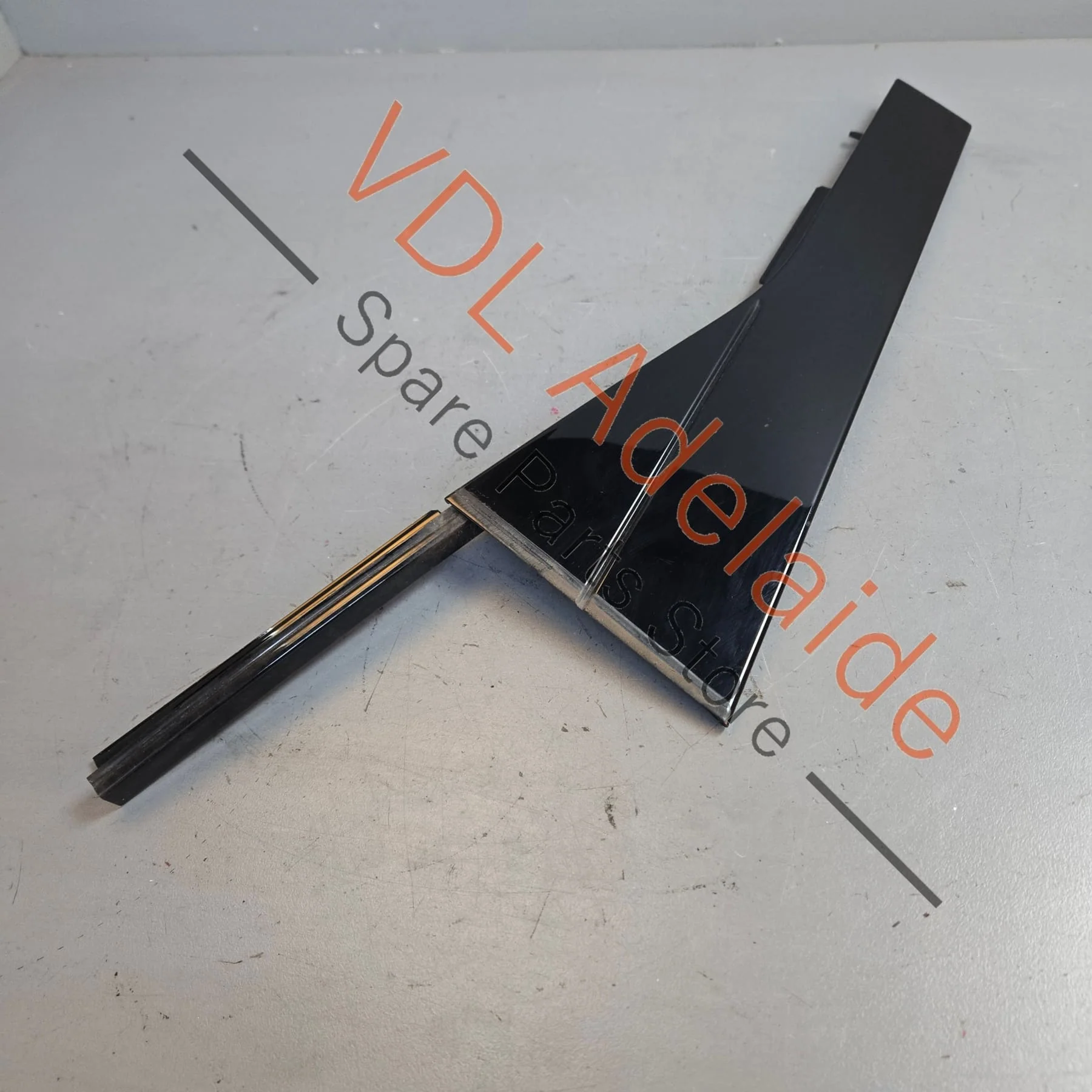 Porsche Cayenne Rear Left Door C Pillar Exterior Moulding Trim 95855958901 GW1 7P5853589B Gloss Black - Image 2