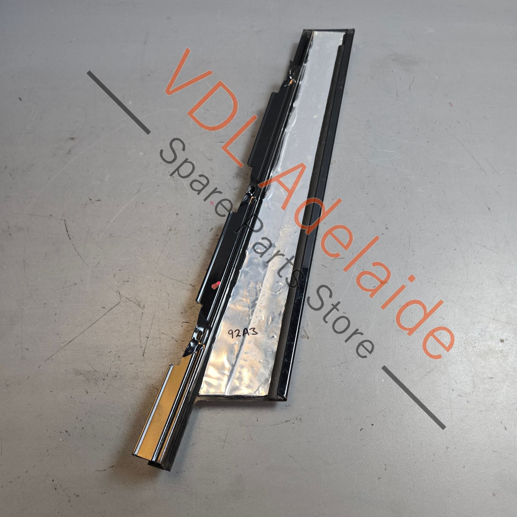 Porsche Cayenne Front Right Door B Pillar Exterior Moulding Trim 7P5853318 95855931801 GW1 Gloss Black - Image 5