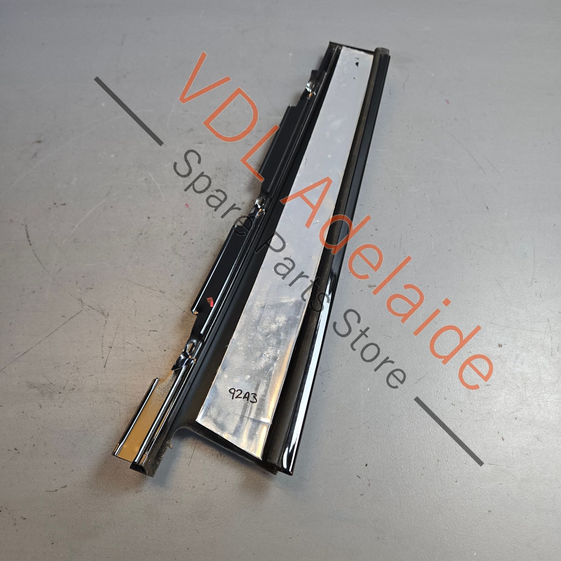 Porsche Cayenne Rear Left Door B Pillar Exterior Moulding Trim 7P5853351 95855935102 GW1 Gloss Black - Image 6
