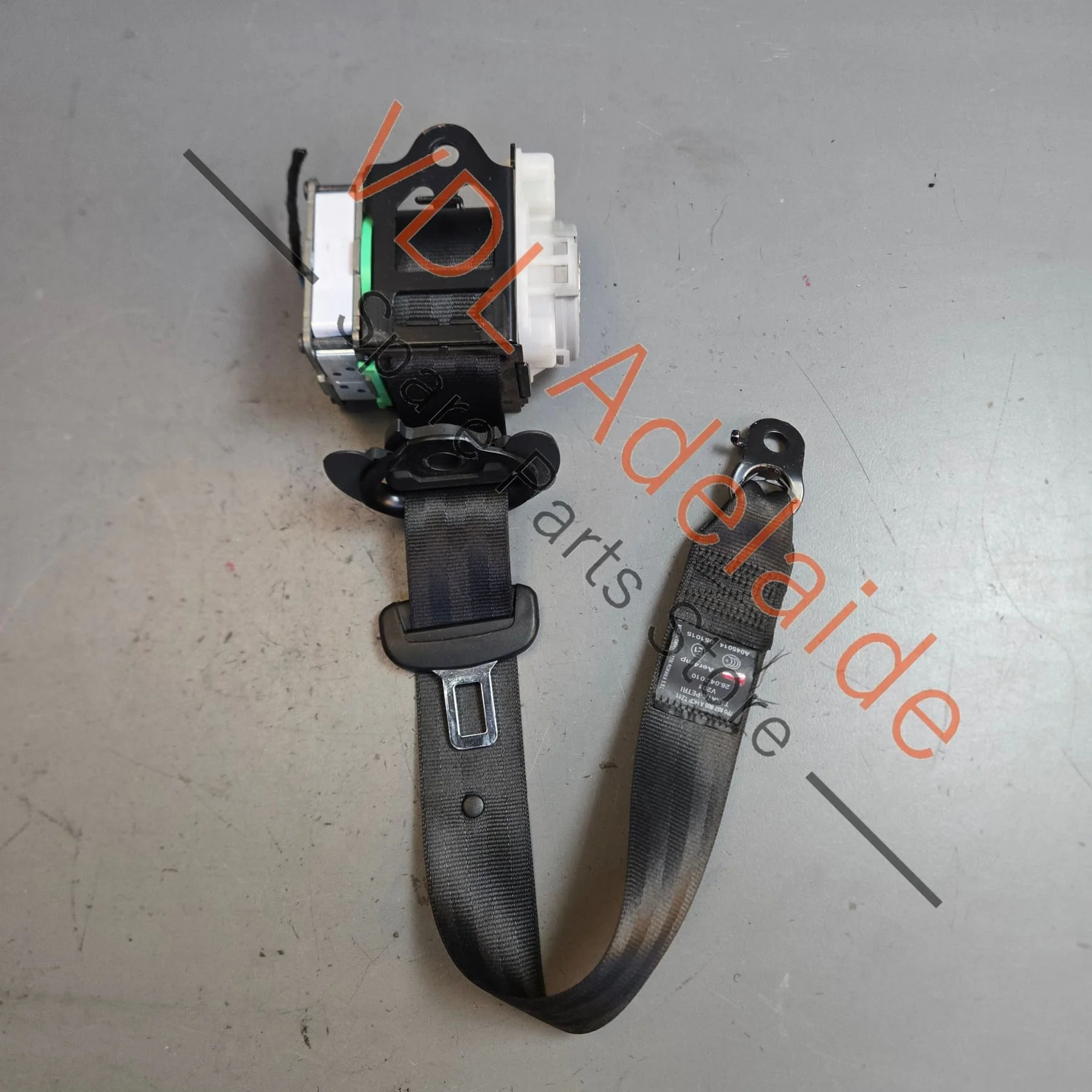 Porsche Cayenne 958 92A Rear Left Seatbelt 7P0857805A 95880305102 HCP - Image 2