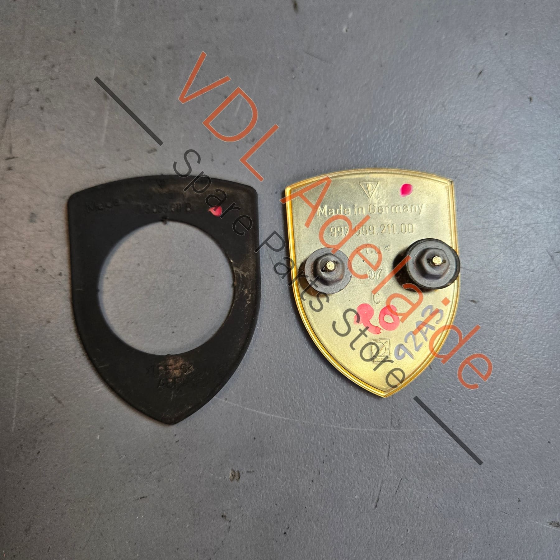 Porsche Crest Badge Emblem 9P1853601 - Image 4