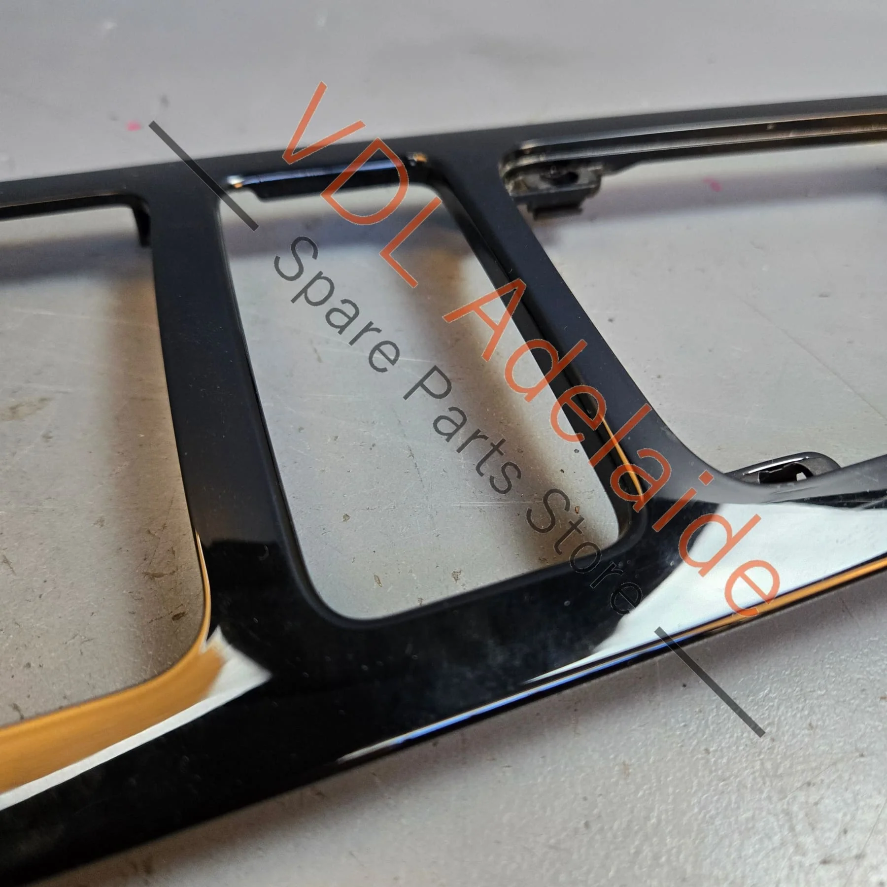 Porsche Cayenne 958 Centre Console Trim Cover Gloss Black 95855332400 6BB 7P5863324F - Image 4